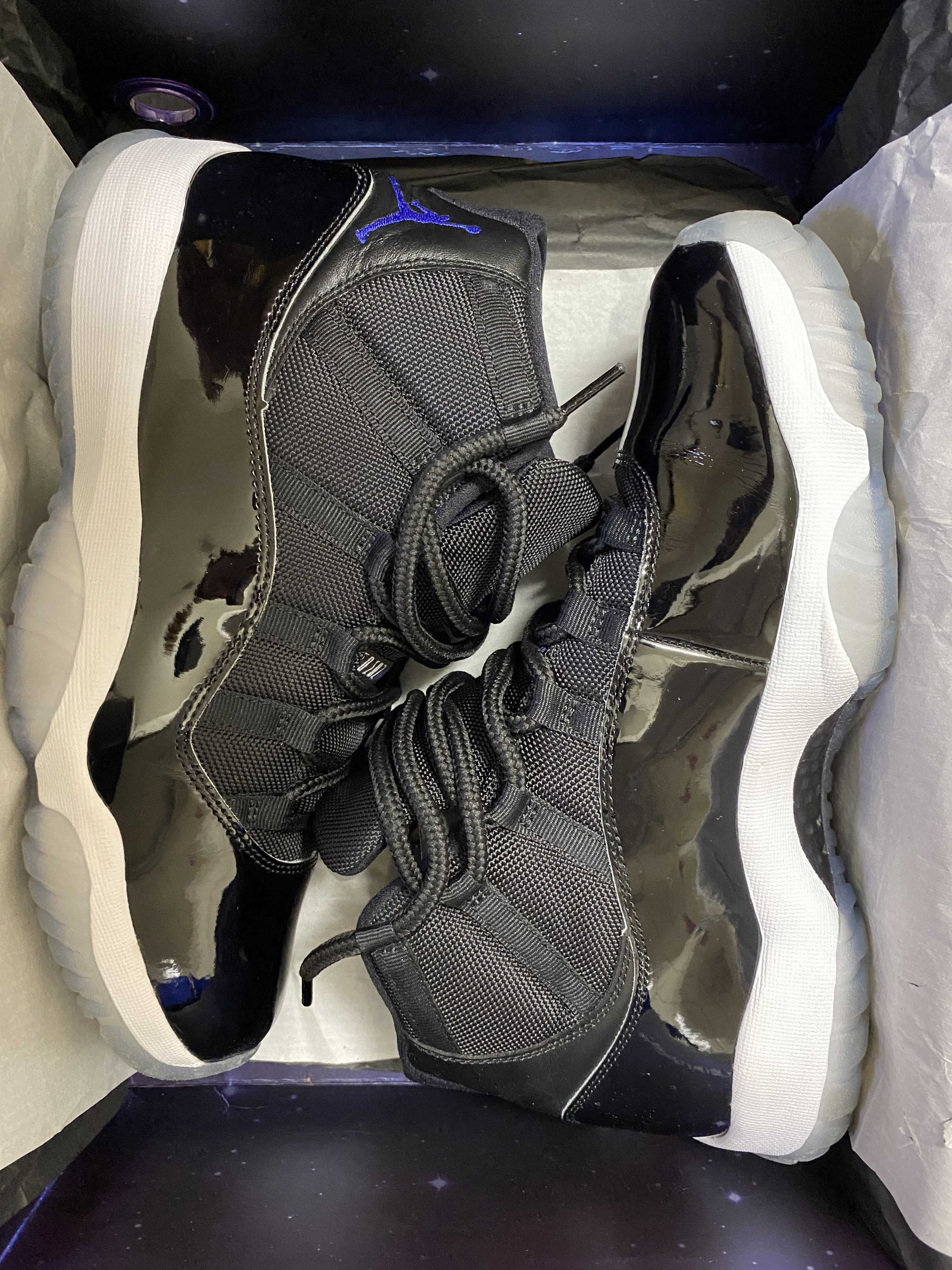 Nike Air Jordan 11 Retro "Space Jam" (2016)