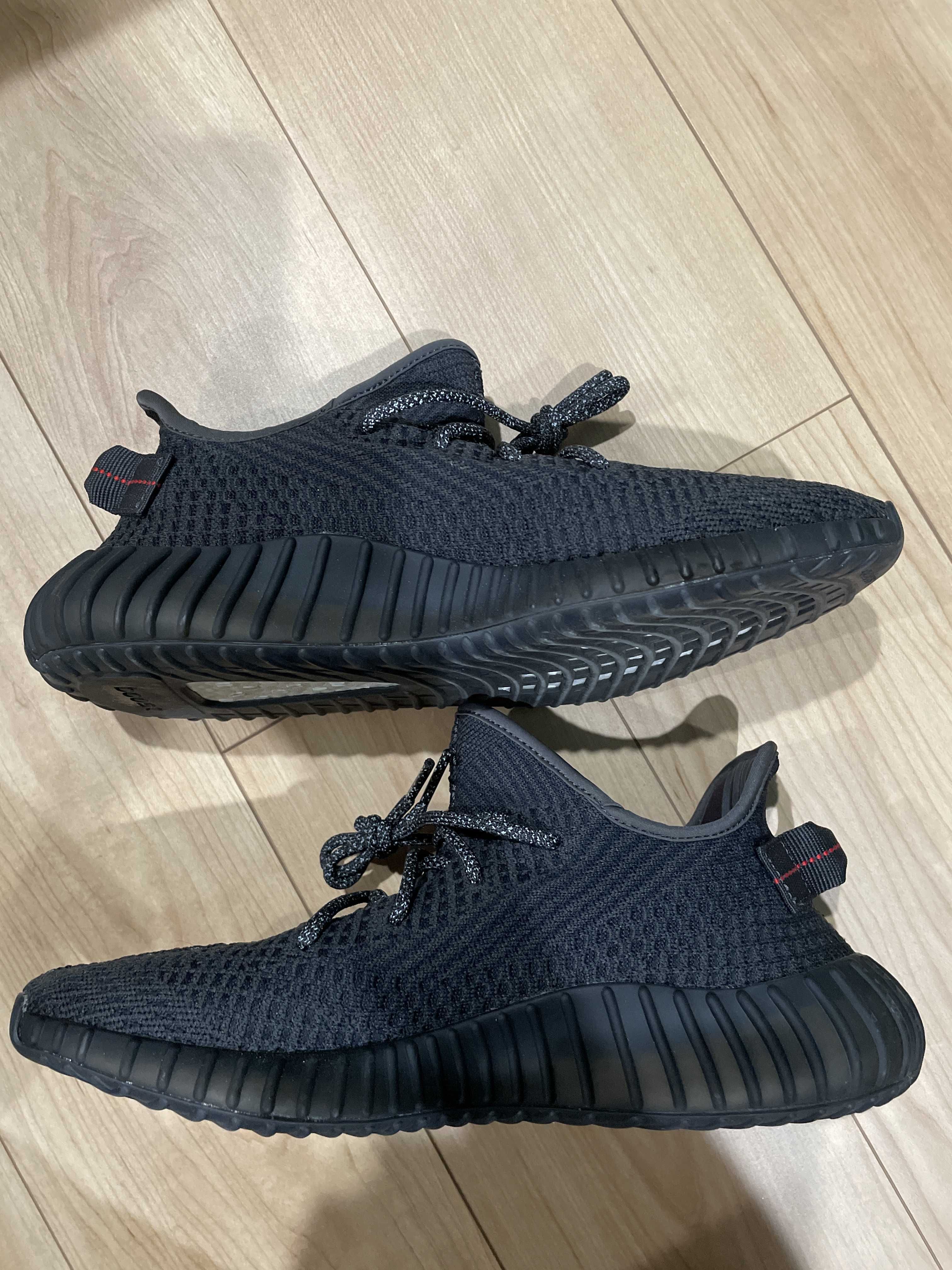 adidas YEEZY Boost 350 V2 "Black"