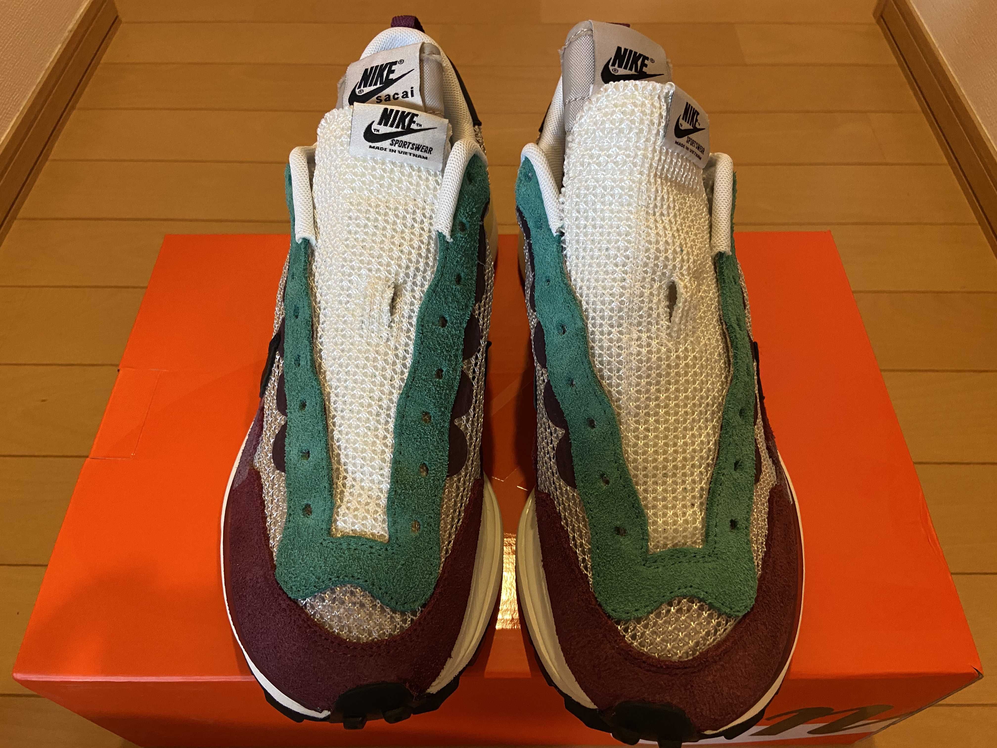 sacai × Nike Vapor Waffle "String/Red/Green"