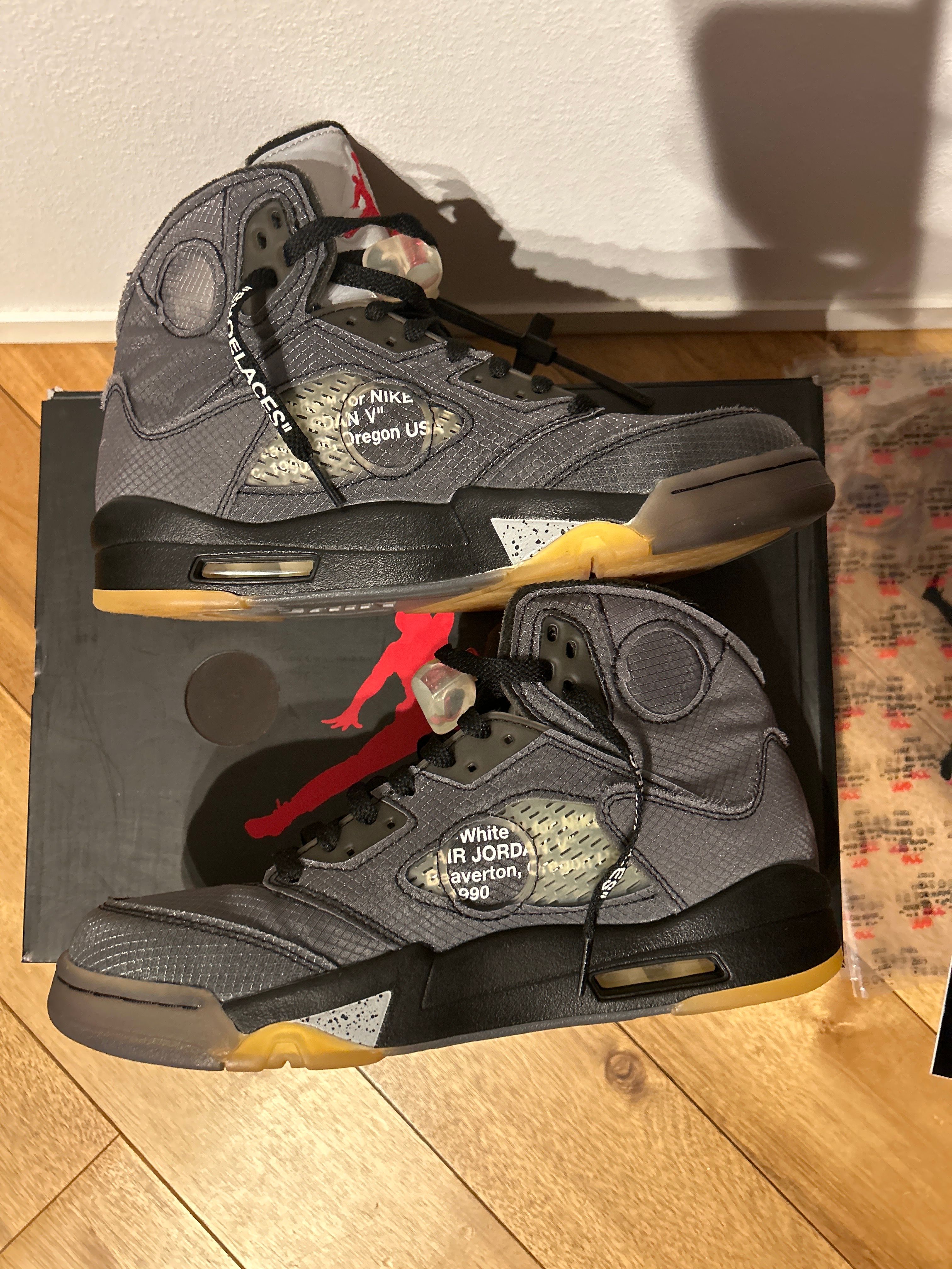 Off-White × Nike Air Jordan 5 "Black/Muslin/Fire Red"
