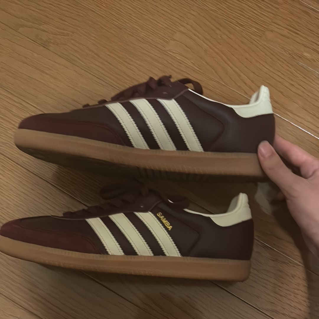 adidas Women's Samba OG "Maroon/Cream White/Gold Metallic"