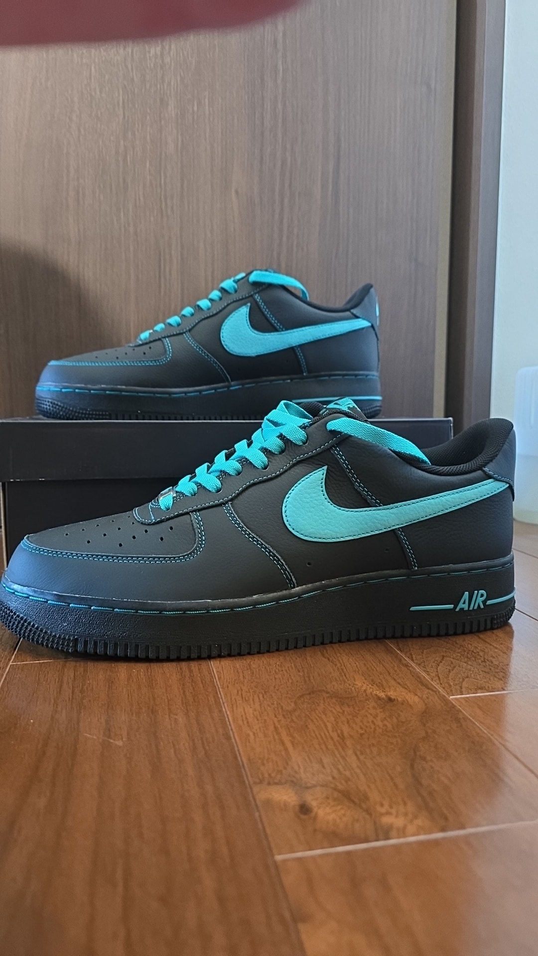 Nike Air Force 1 Low "Black Tiffany"