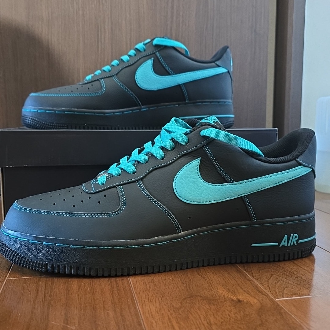 Nike Air Force 1 Low "Black Tiffany"