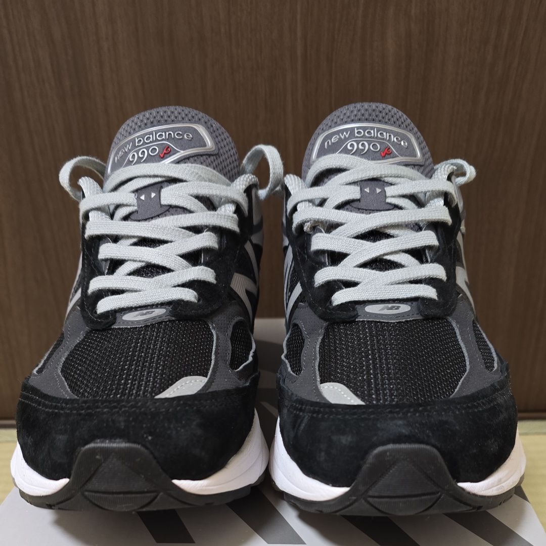 New Balance 990V6 "Black" (Heel NB Logo)