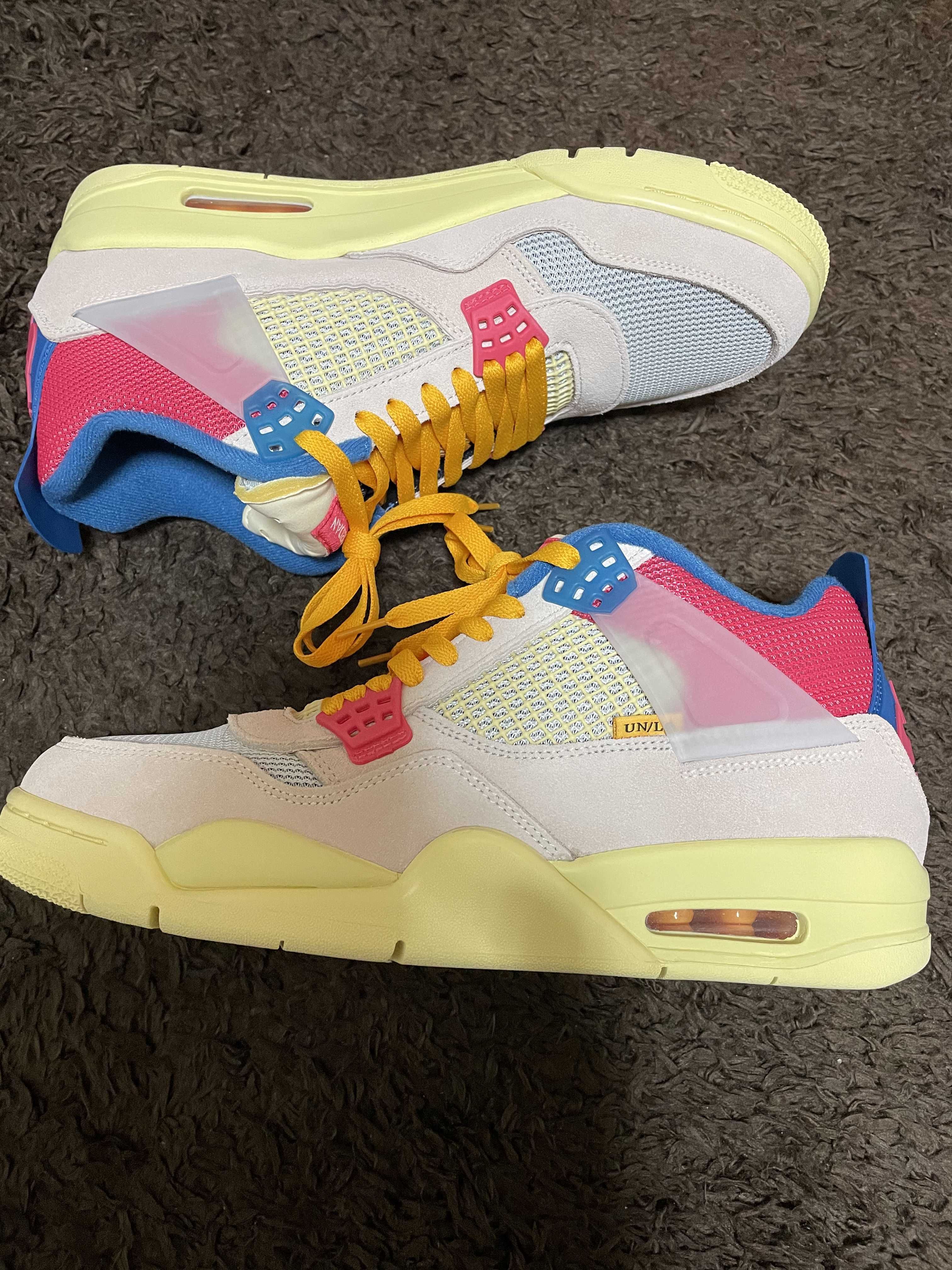 UNION × Nike Air Jordan 4 SP "Guava Ice/Light Fusion Red"