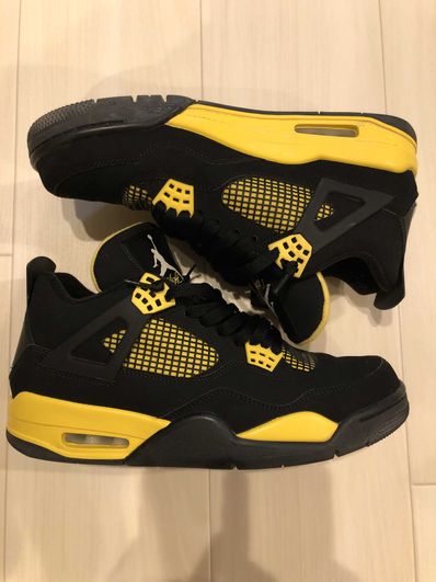 Nike Air Jordan 4 Retro "Thunder" (2012)