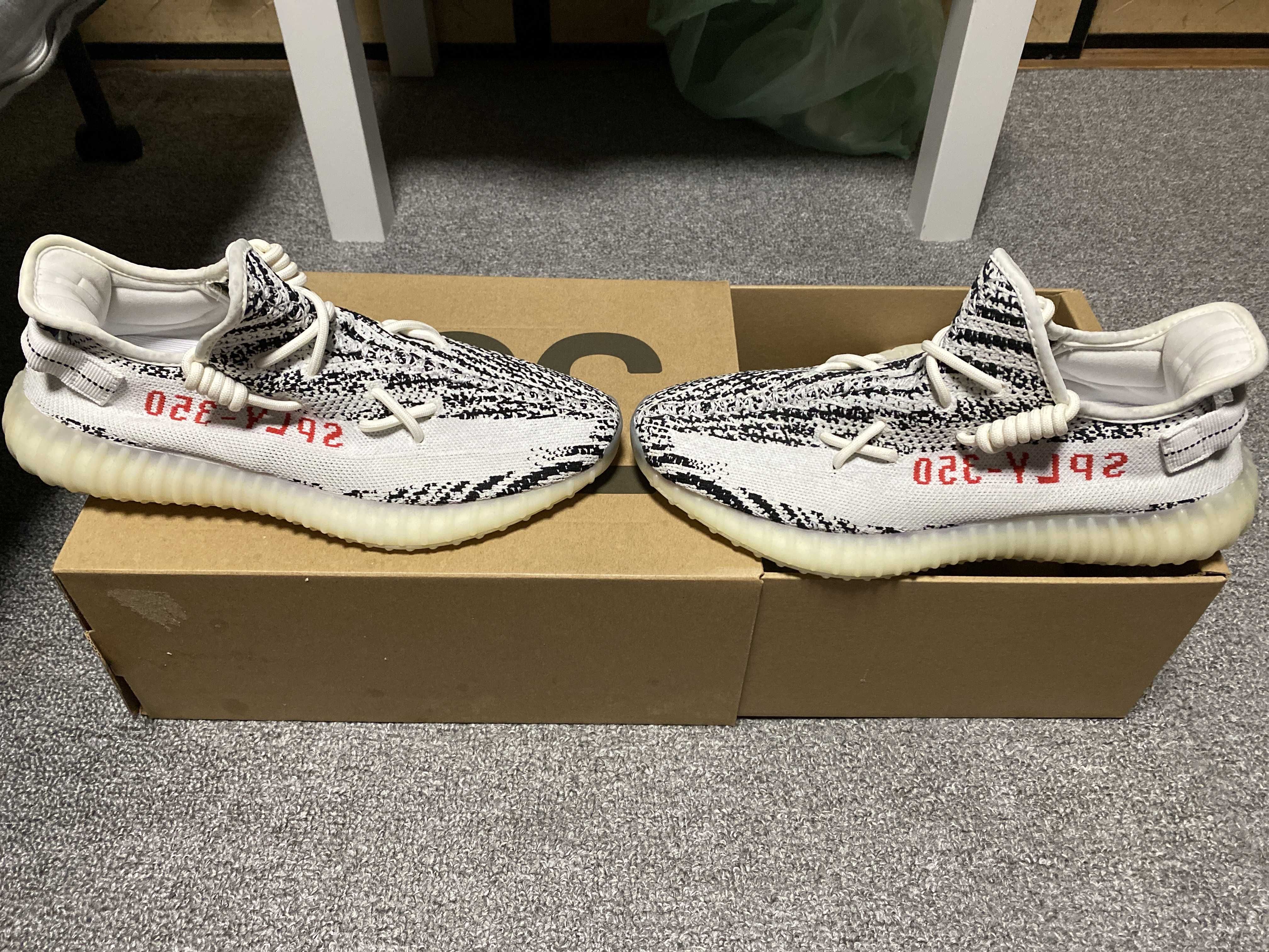 adidas YEEZY Boost 350 V2 "Zebra"