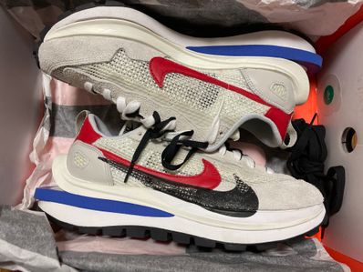 sacai × Nike Vapor Waffle "Royal Fuchsia"