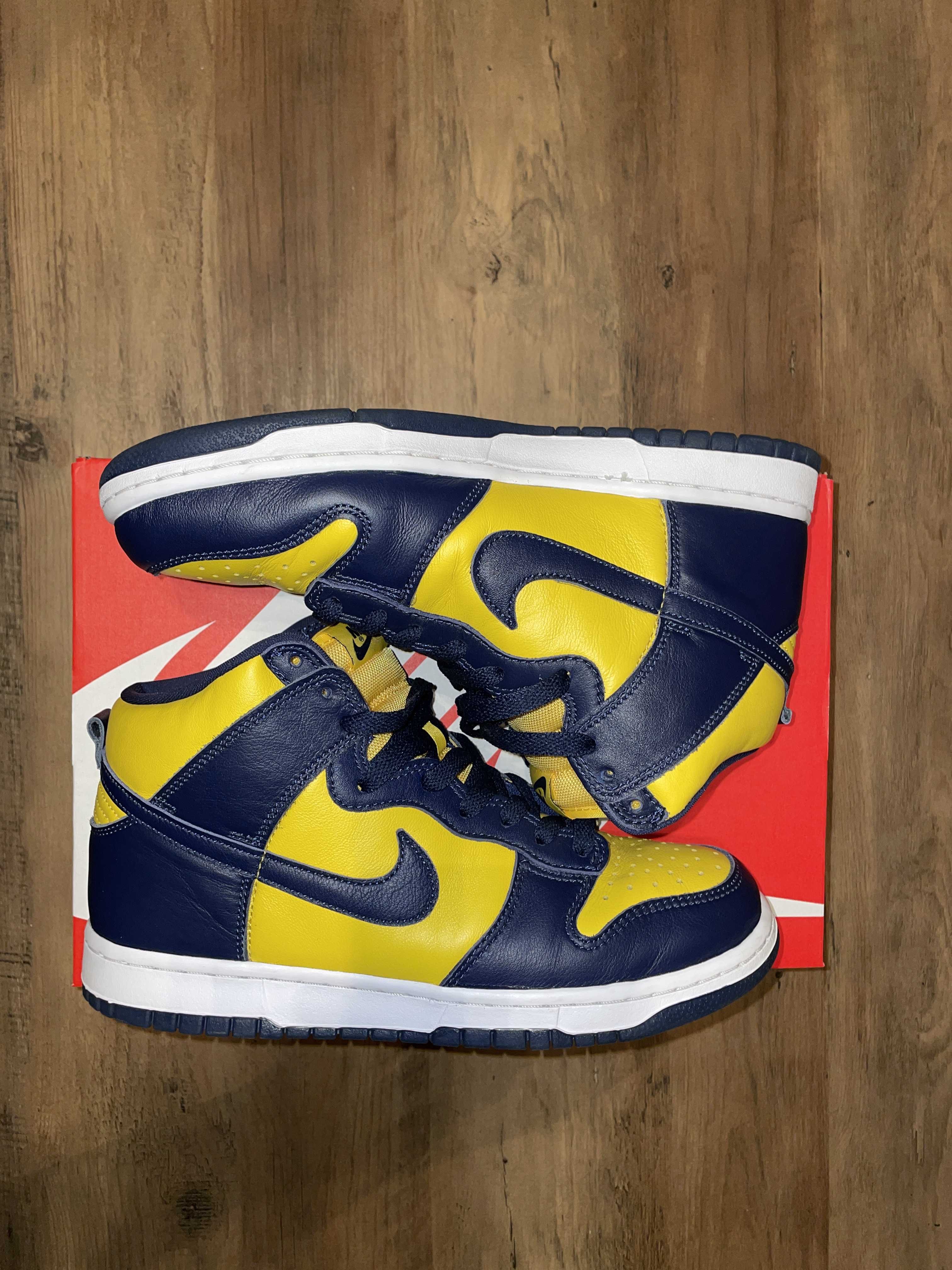 Nike Dunk High "Michigan"