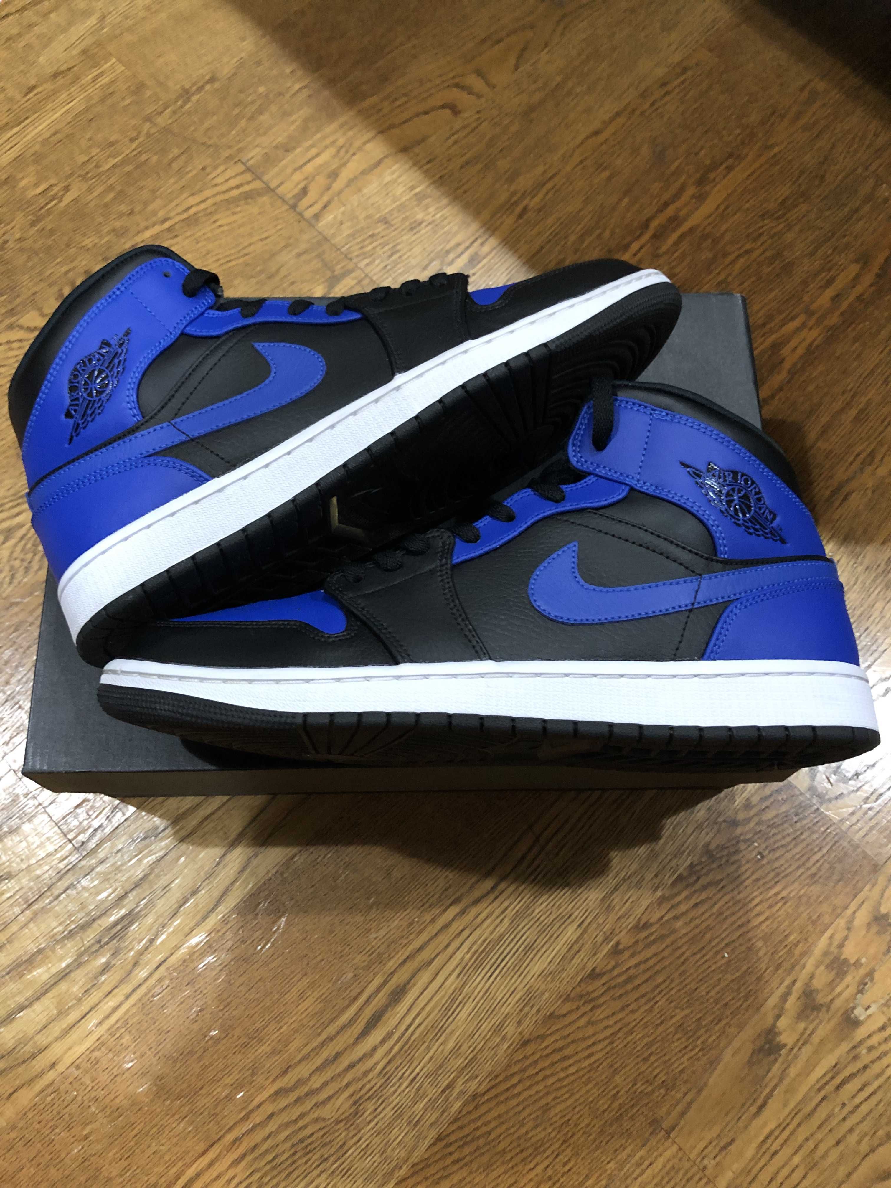 Nike Air Jordan 1 Mid "Hyper Royal"
