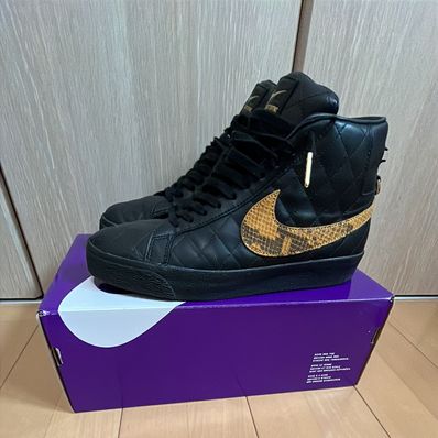 Supreme × Nike SB Blazer Mid "Black"