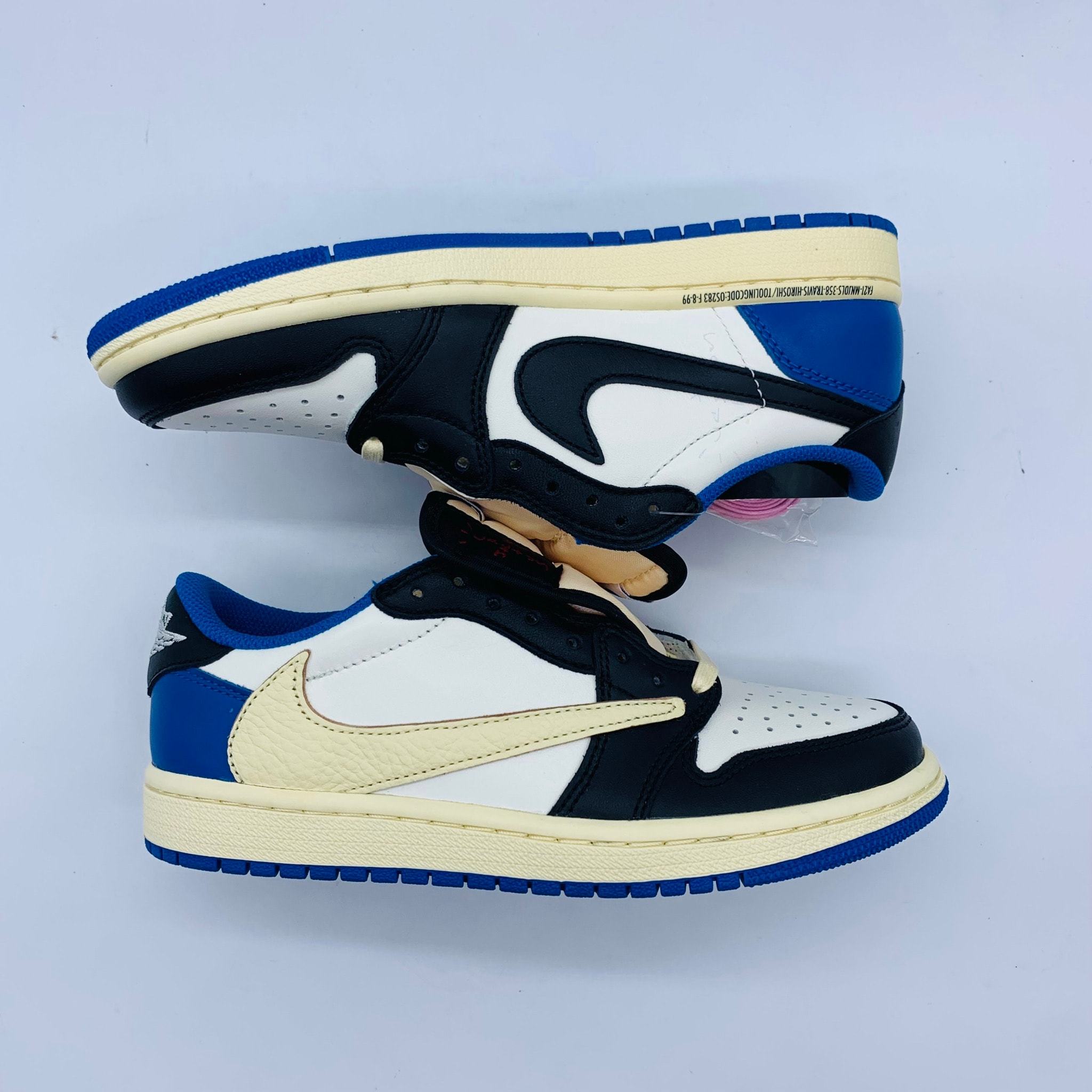 Travis Scott × fragment design × Nike Air Jordan 1 Low OG SP "Military Blue"