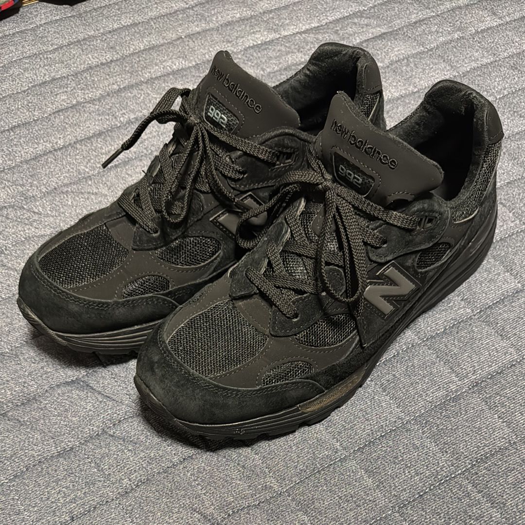 New Balance 992 "Triple Black"
