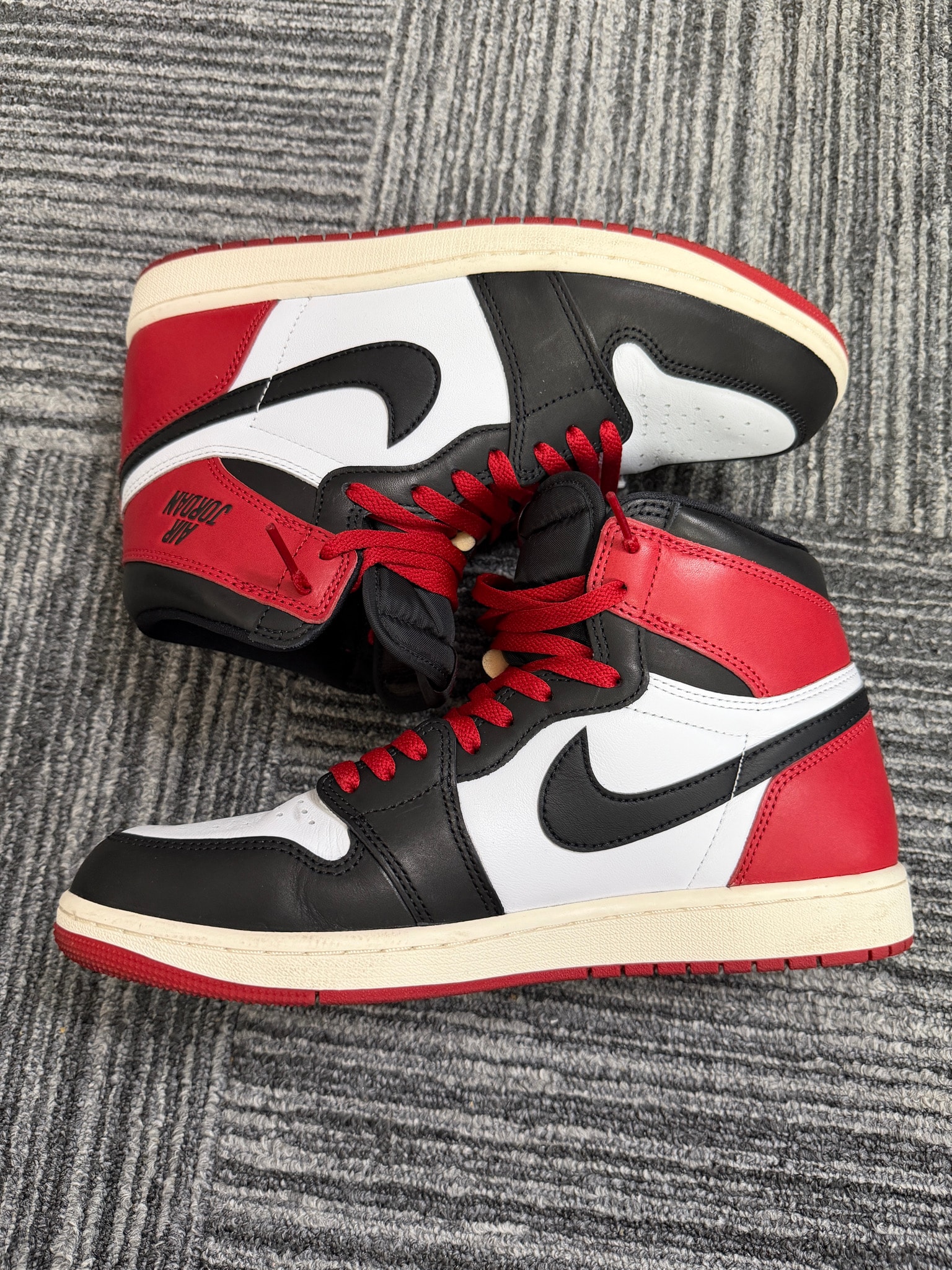 Nike Air Jordan 1 Retro High OG "Black Toe Reimagined"