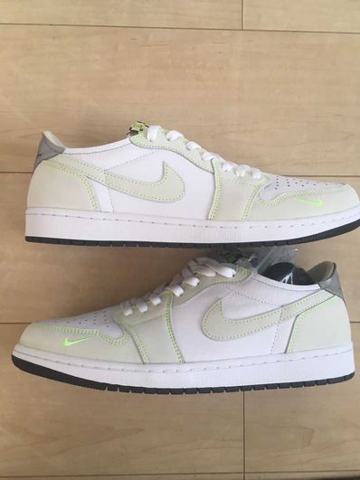 Nike Air Jordan 1 Low OG "Ghost Green"