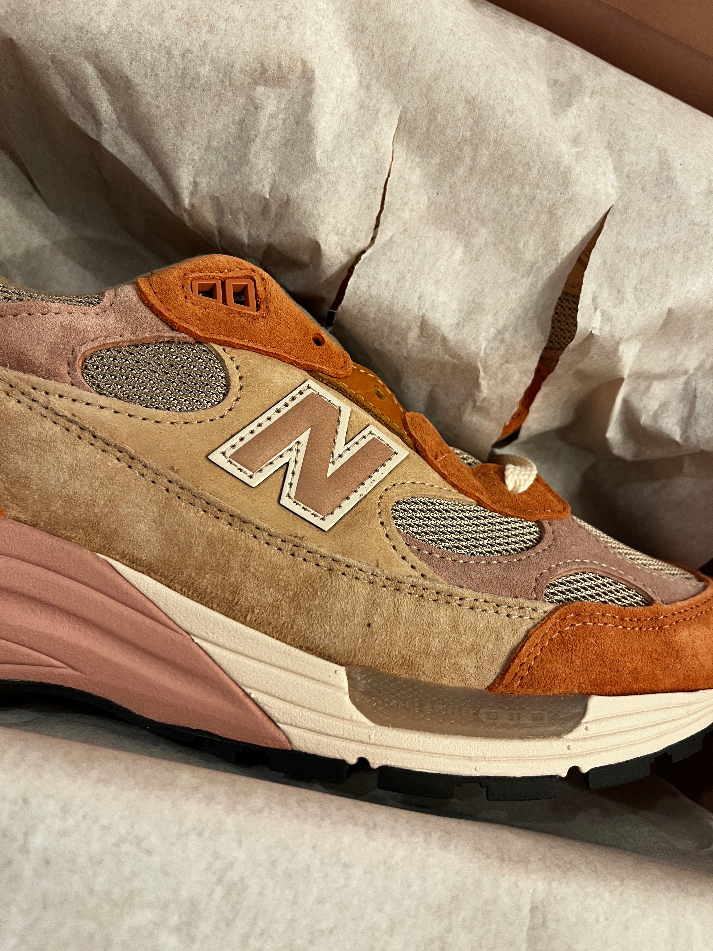 Joe Freshgoods × New Balance 992 "Rose Smoke/Misty Rose"