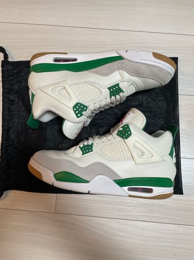Nike SB × Air Jordan 4 Retro SP "Pine Green"