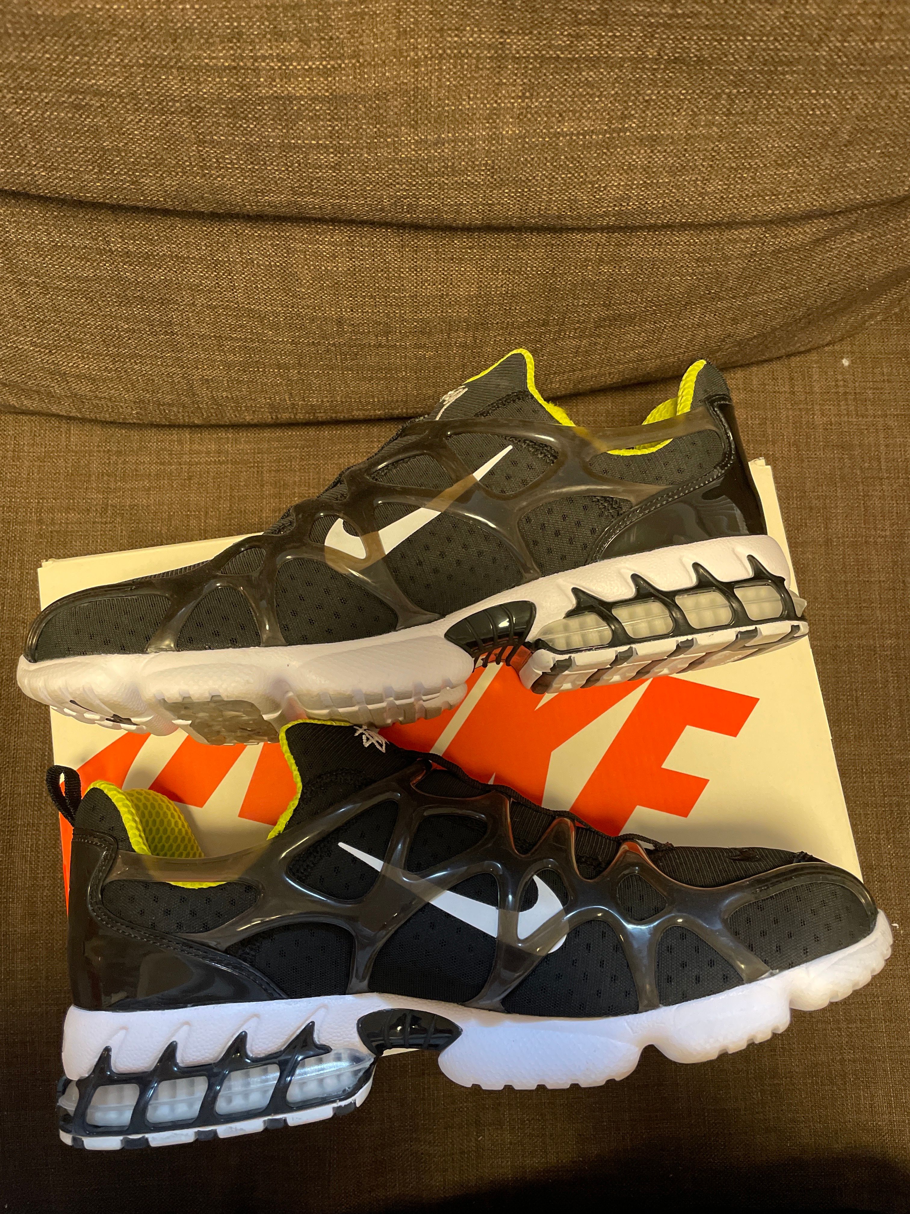 Stussy x Nike Air Zoom Kukini "Black/White/Bright Cactus"