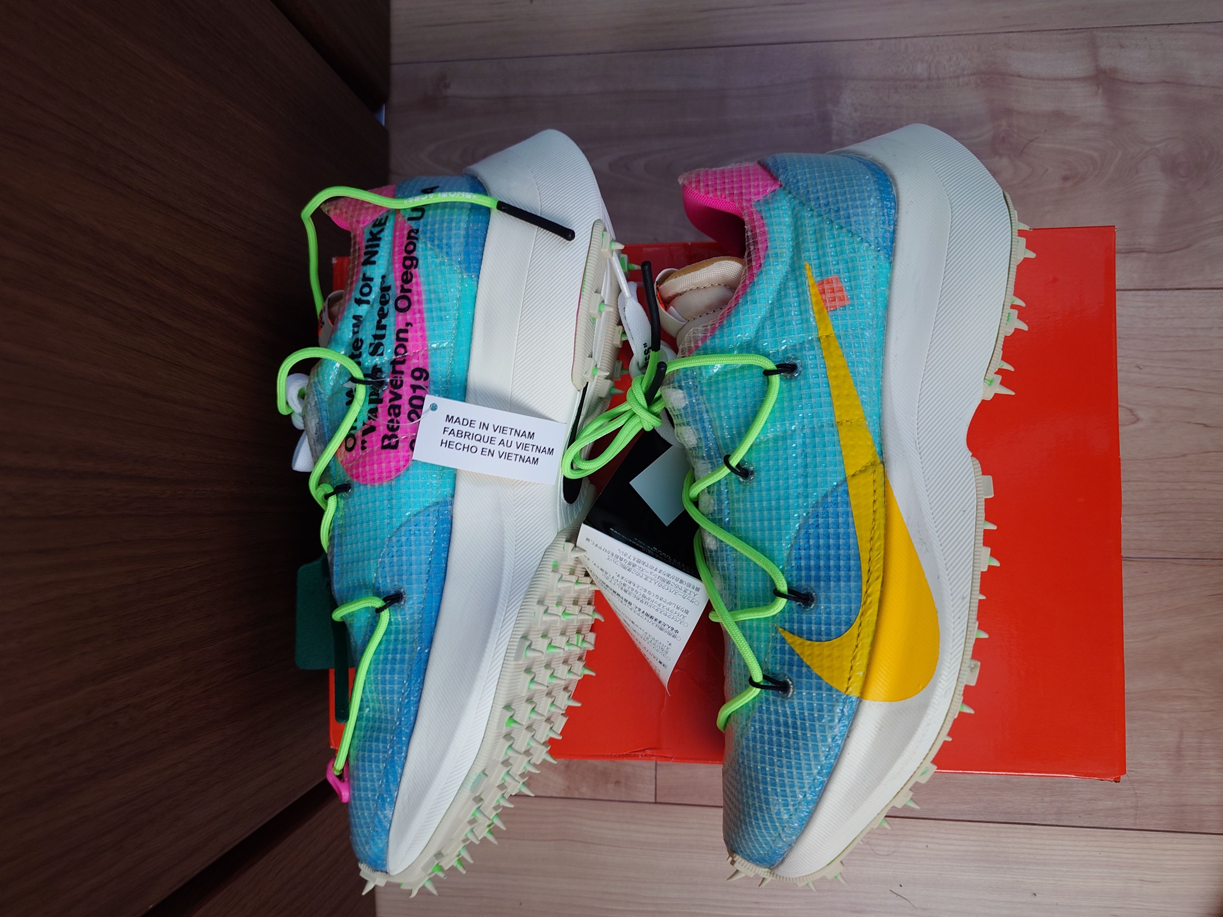 Off-White × Nike Women's Vapor Street "Sky Blue"