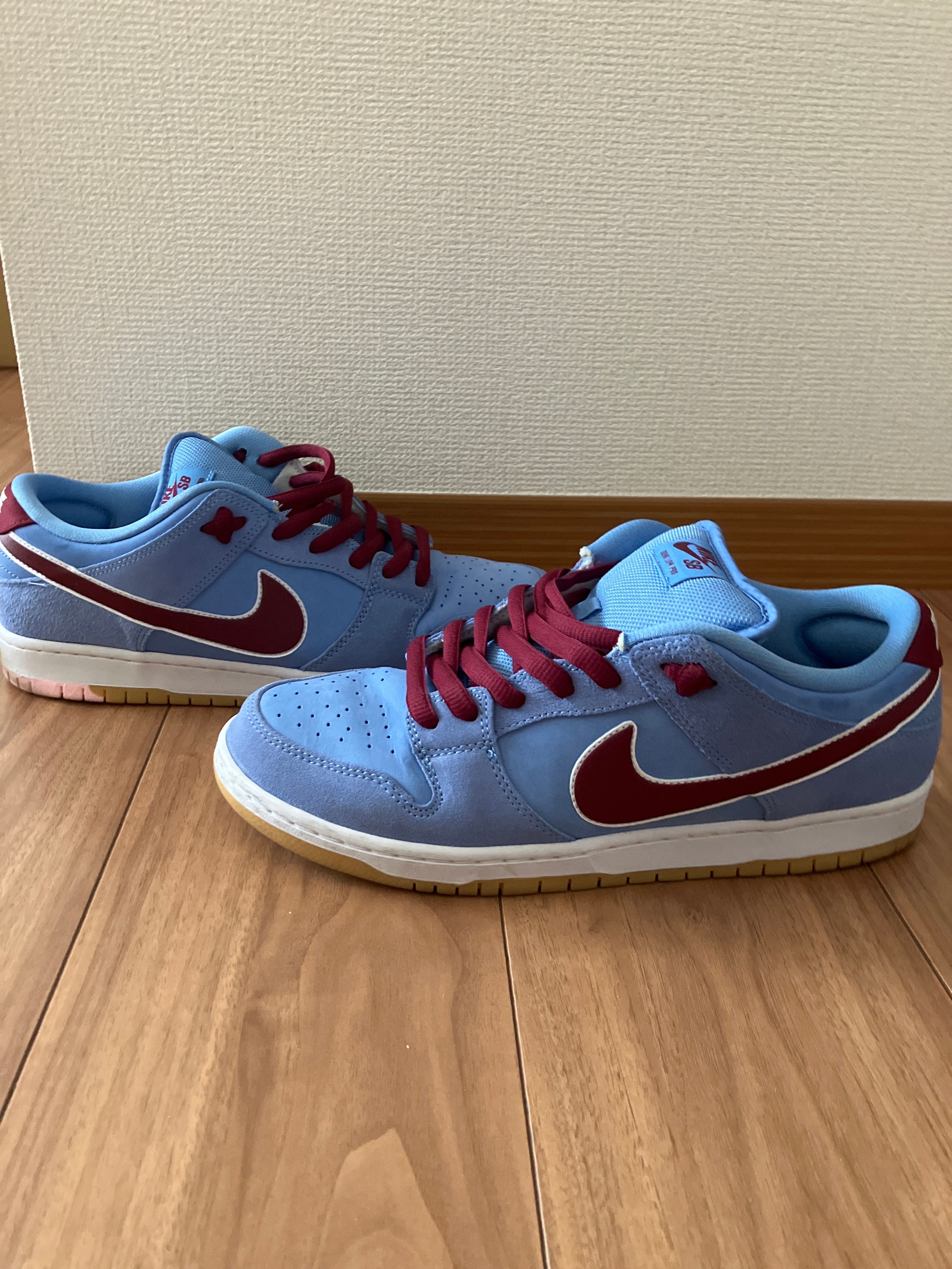 Nike SB Dunk Low Pro "Philadelphia Phillies/Valor Blue and Team Maroon"