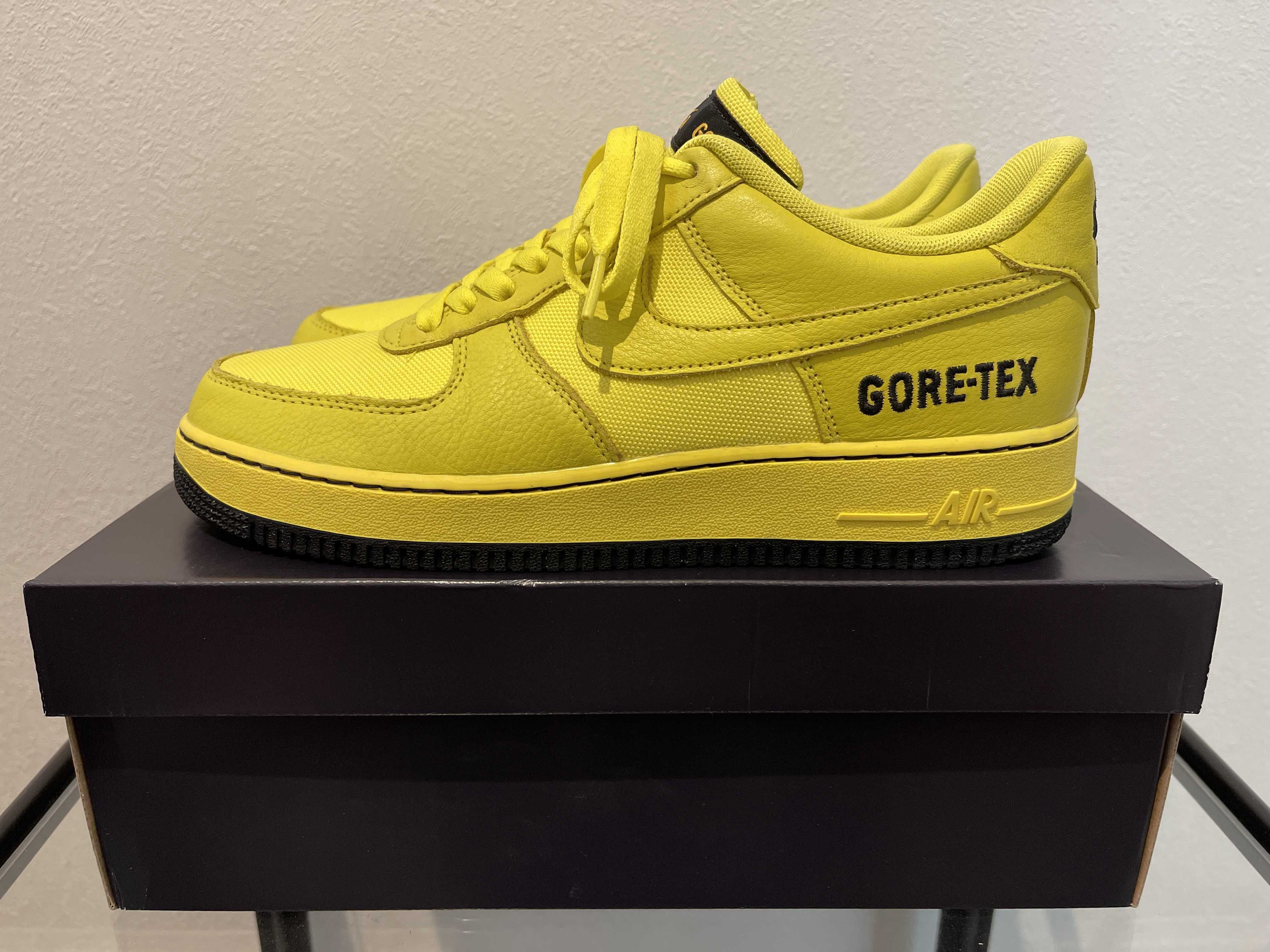Nike Air Force 1 Low Gore-Tex "Dynamic Yellow"