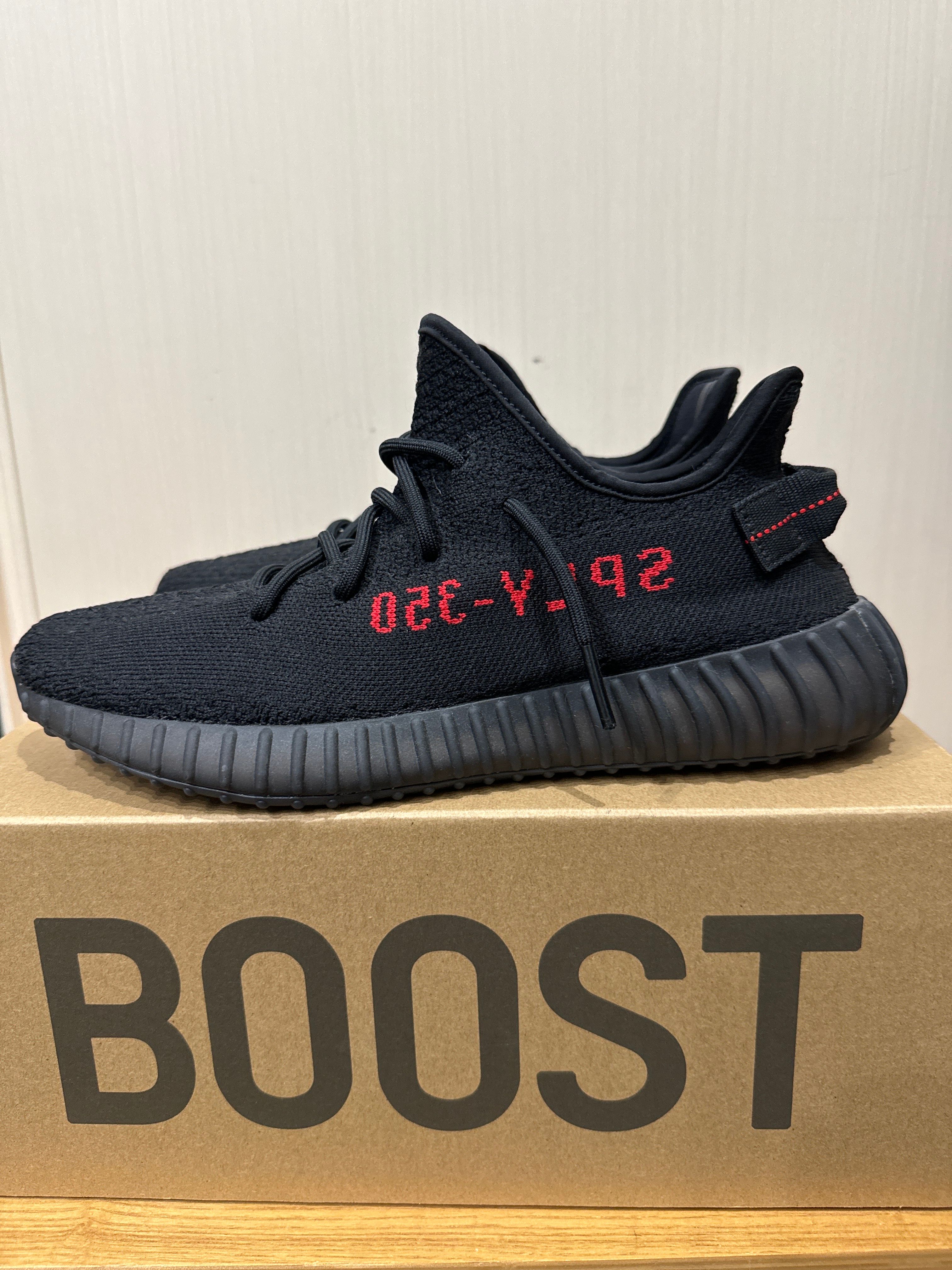 adidas YEEZY Boost 350 V2 "Core Black/Red" (2020)
