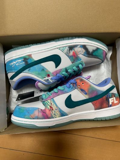 Futura × Nike SB Dunk Low "White and Geode Teal"