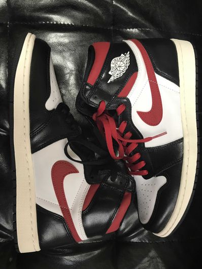 Nike Air Jordan 1 Retro High "Black/White/Sail/Gym Red"