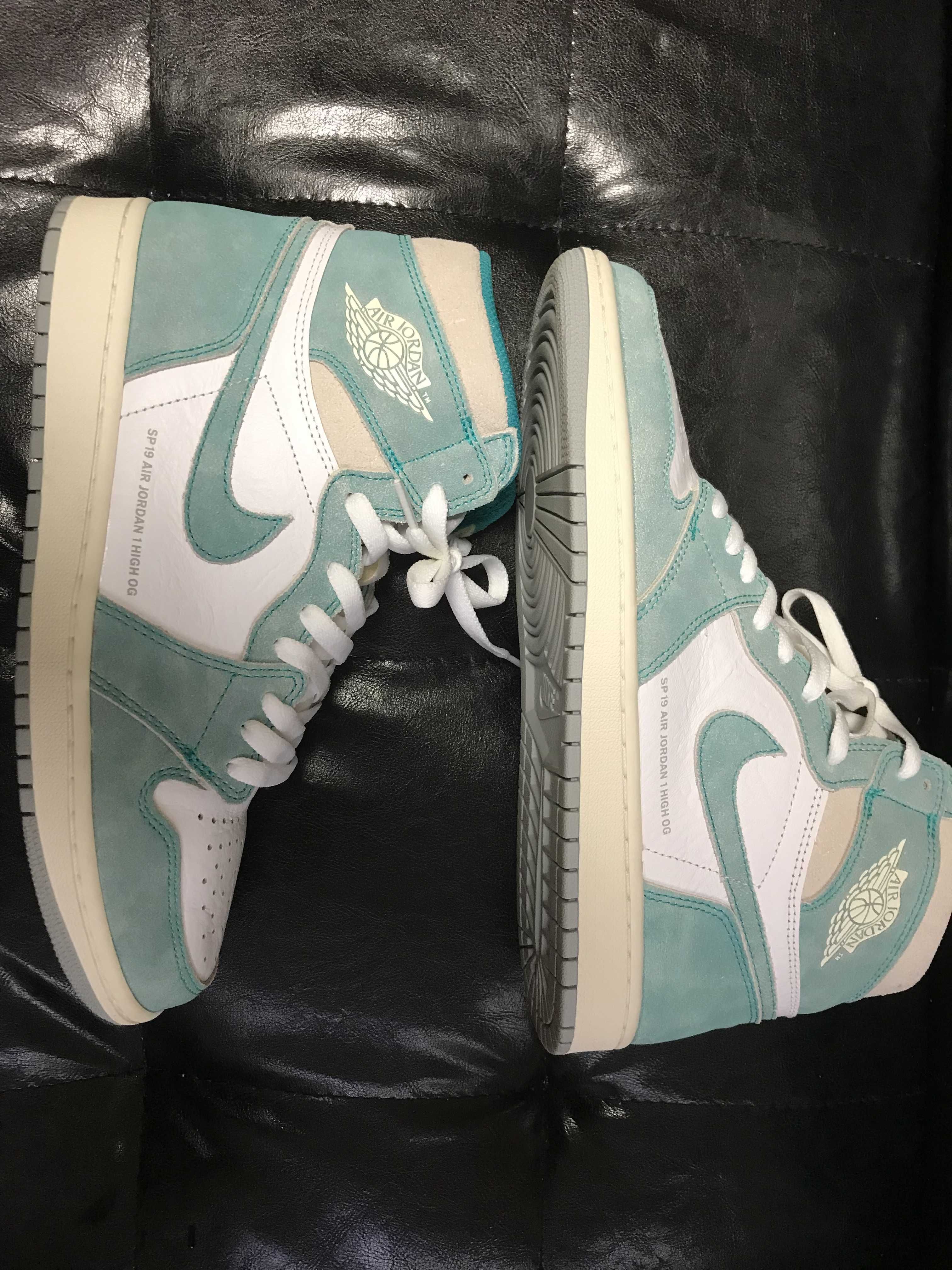 Nike Air Jordan 1 Retro High OG "Turbo Green"