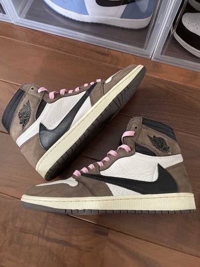 Travis Scott × Nike Air Jordan 1 Retro High OG TS SP "Sail/Dark Mocha"