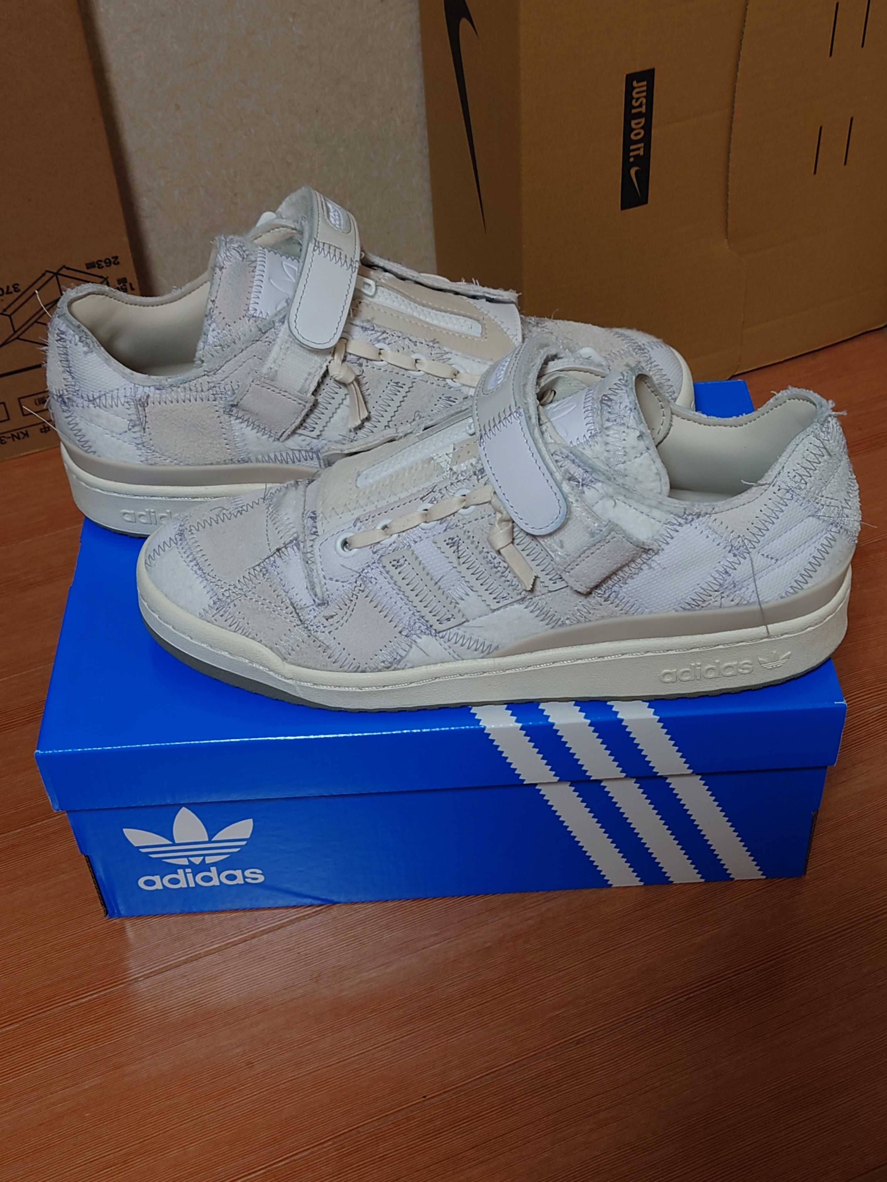 RECOUTURE × atmos × adidas Forum Low SH "White Tint"