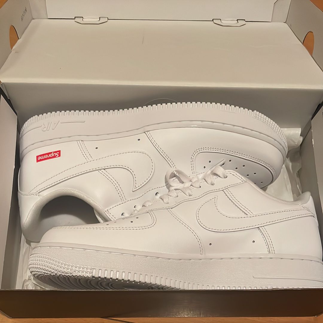 Supreme × Nike Air Force 1 Low "White"