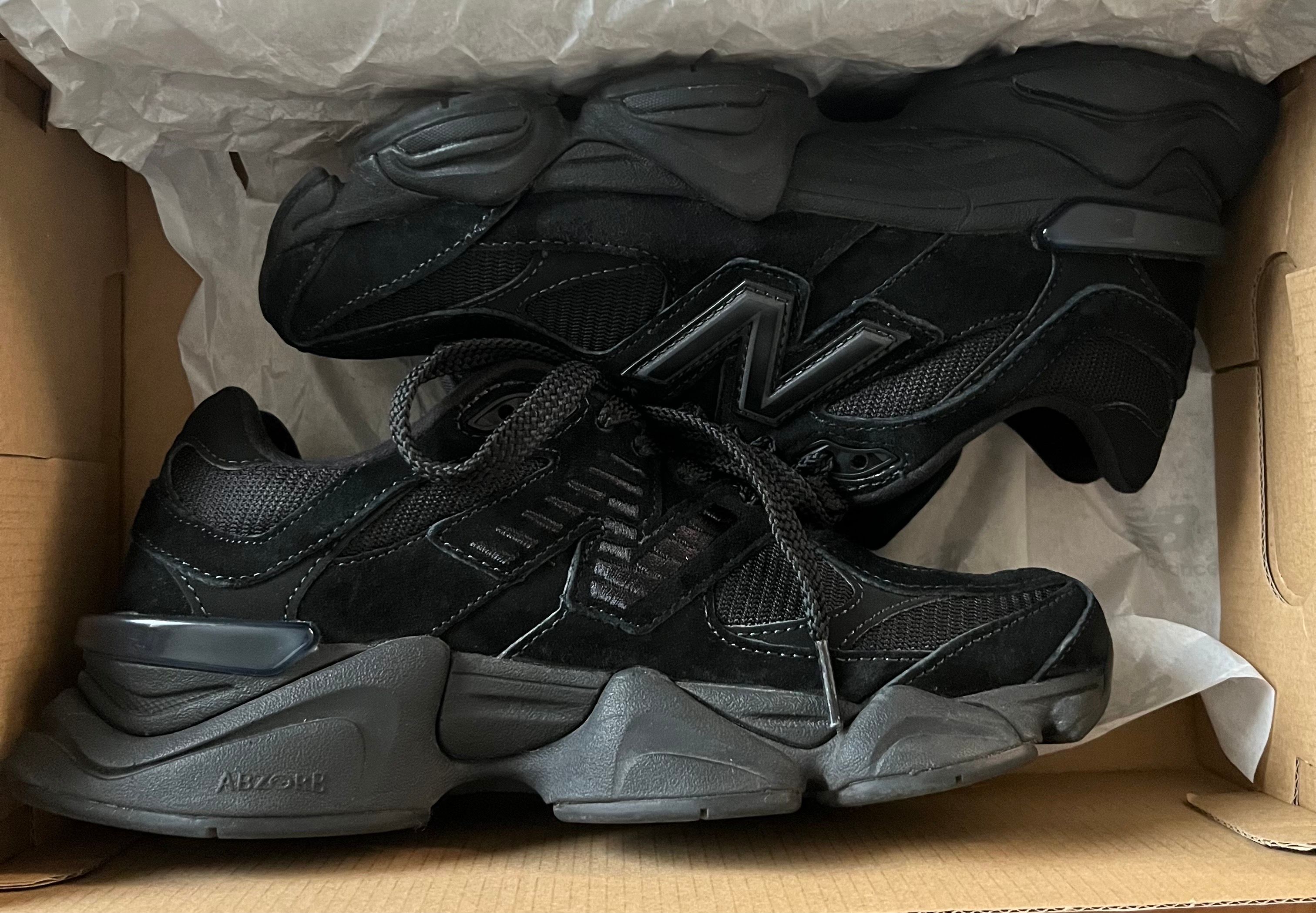 New Balance 9060 "Triple Black"