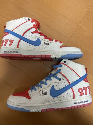 Magnus Walker x Nike SB Dunk High "1971 Porche 911 T 277"