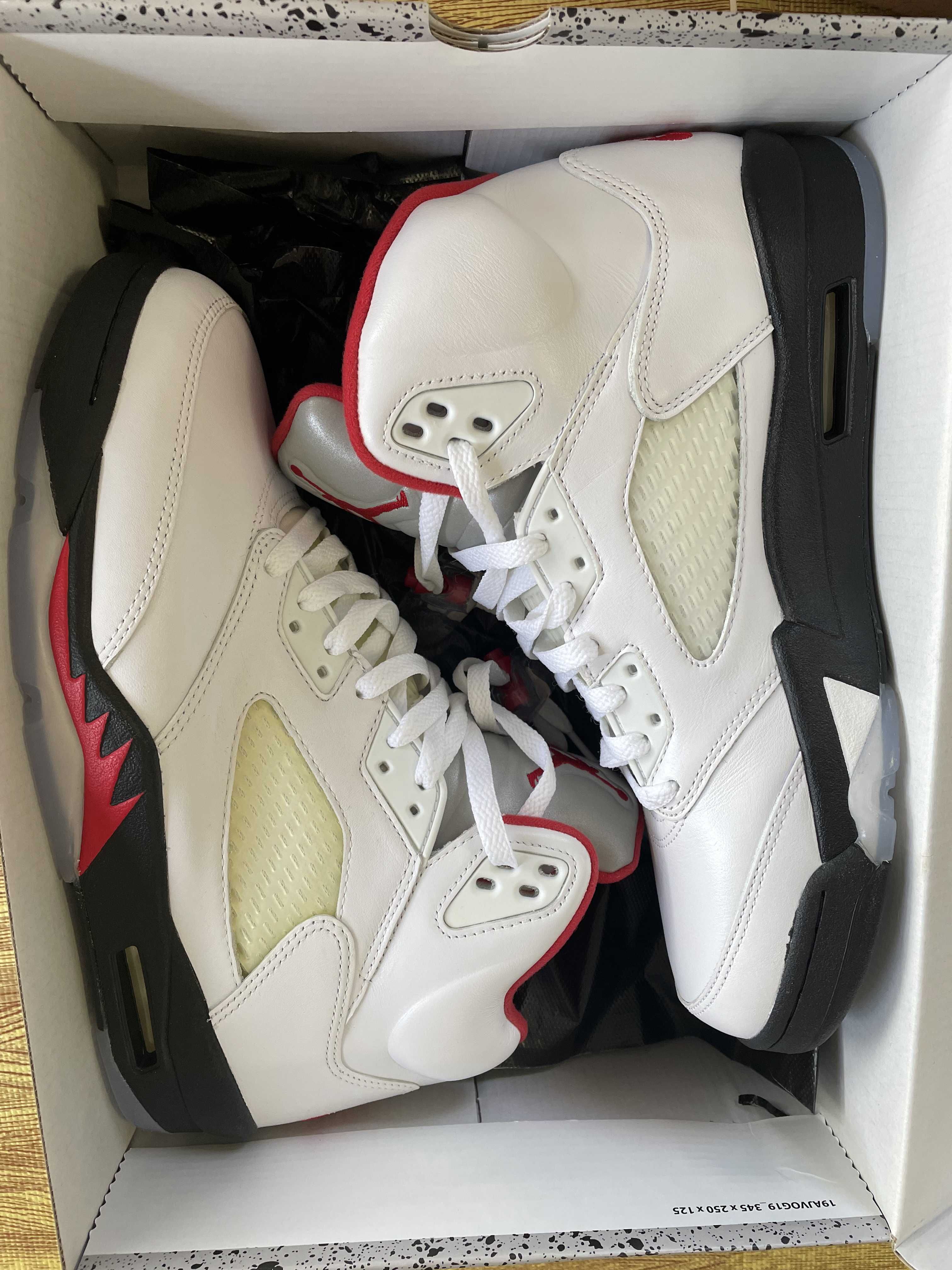 Nike Air Jordan 5 Retro "Fire Red" (2020)