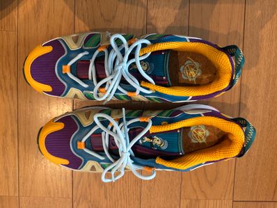 Sean Wotherspoon × Disney × adidas Superturf Adventure "Jiminy Cricket" (atmos Exclusive with a Carabiner)