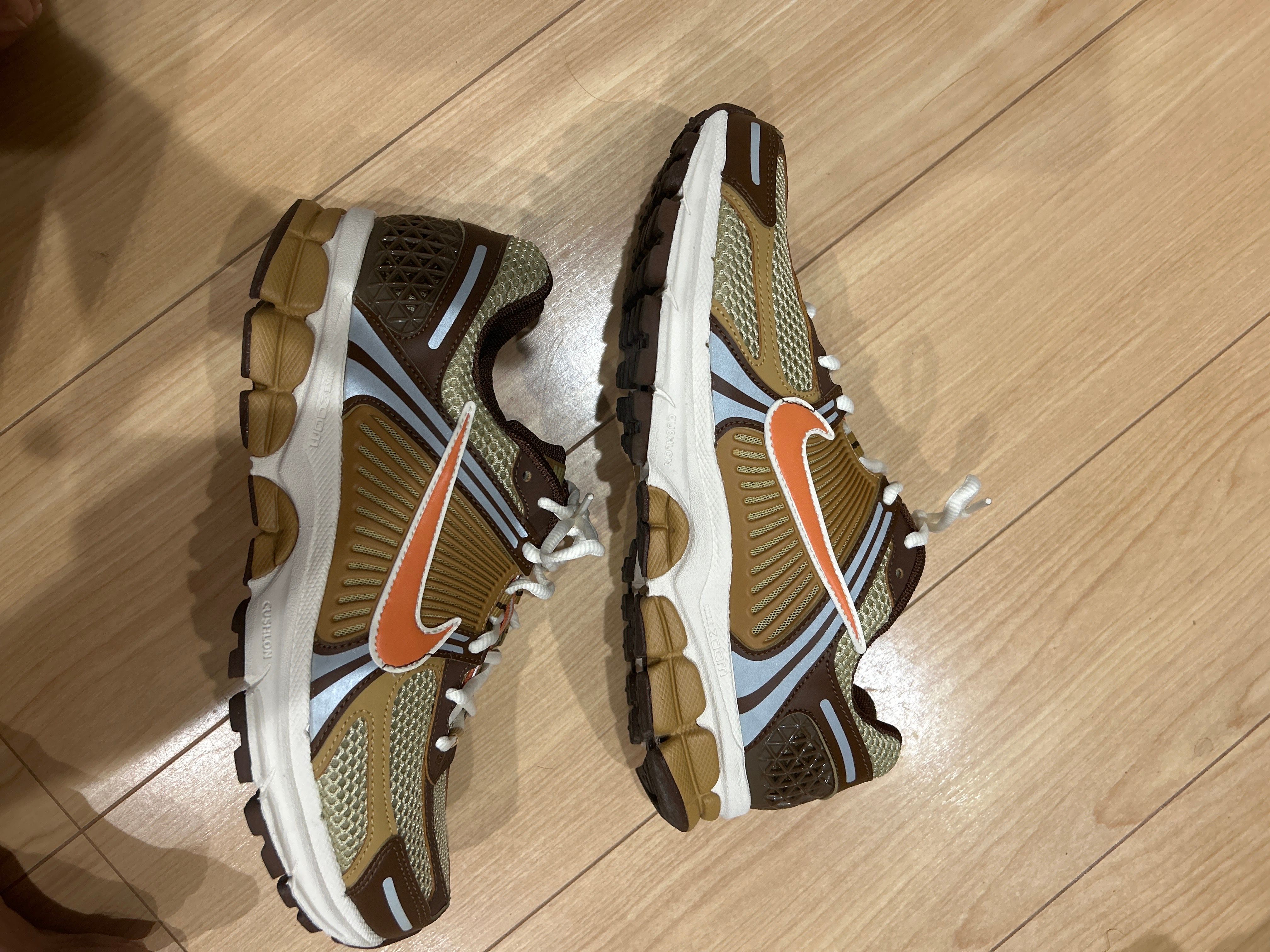 Nike Zoom Vomero 5 "Wheat Grass and Cacao Wow"