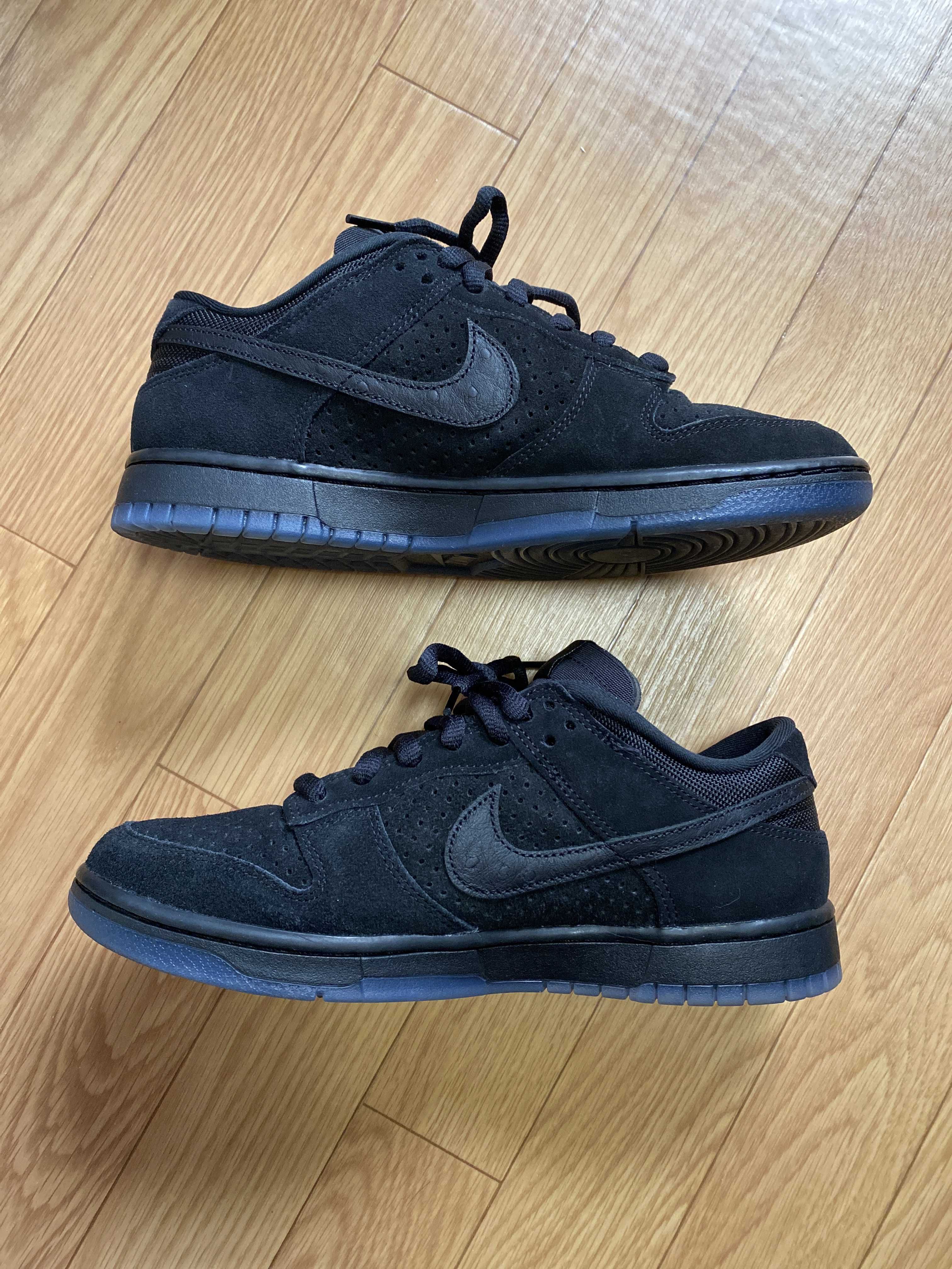 UNDEFEATED × Nike Dunk Low SP "5 ON IT"