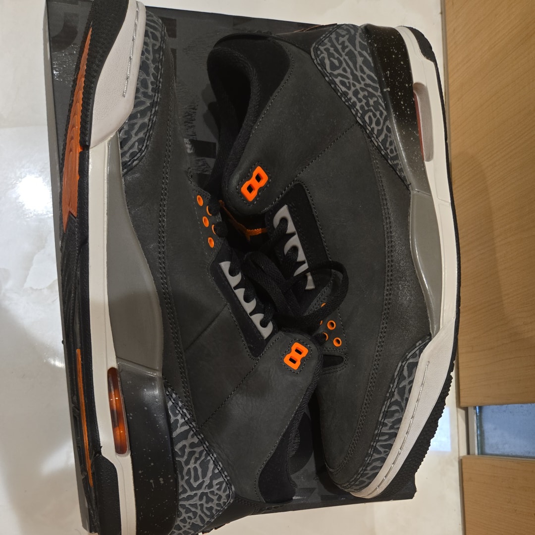 Nike Air Jordan 3 Retro "Fear"