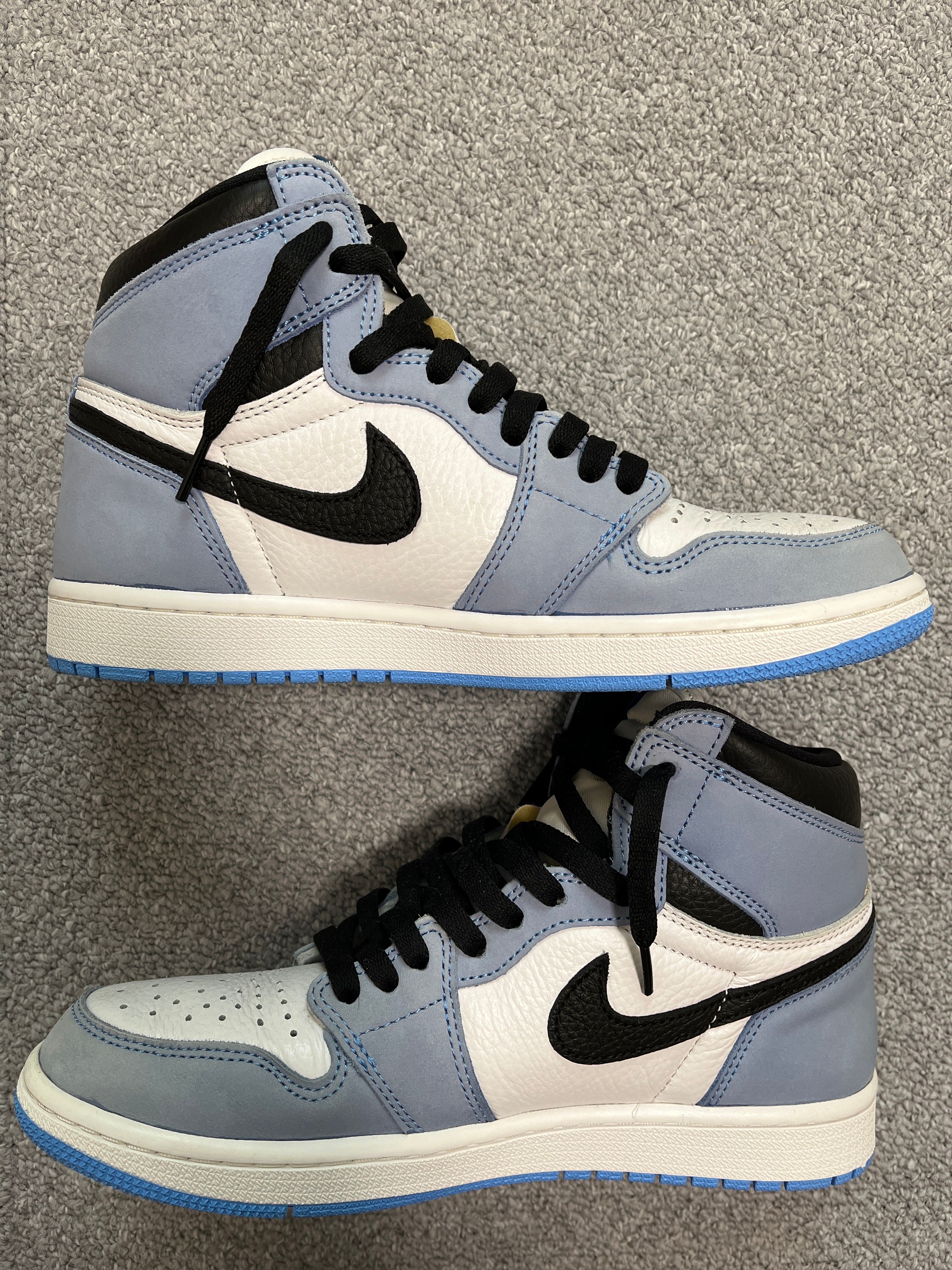Nike Air Jordan 1 High OG "University Blue"
