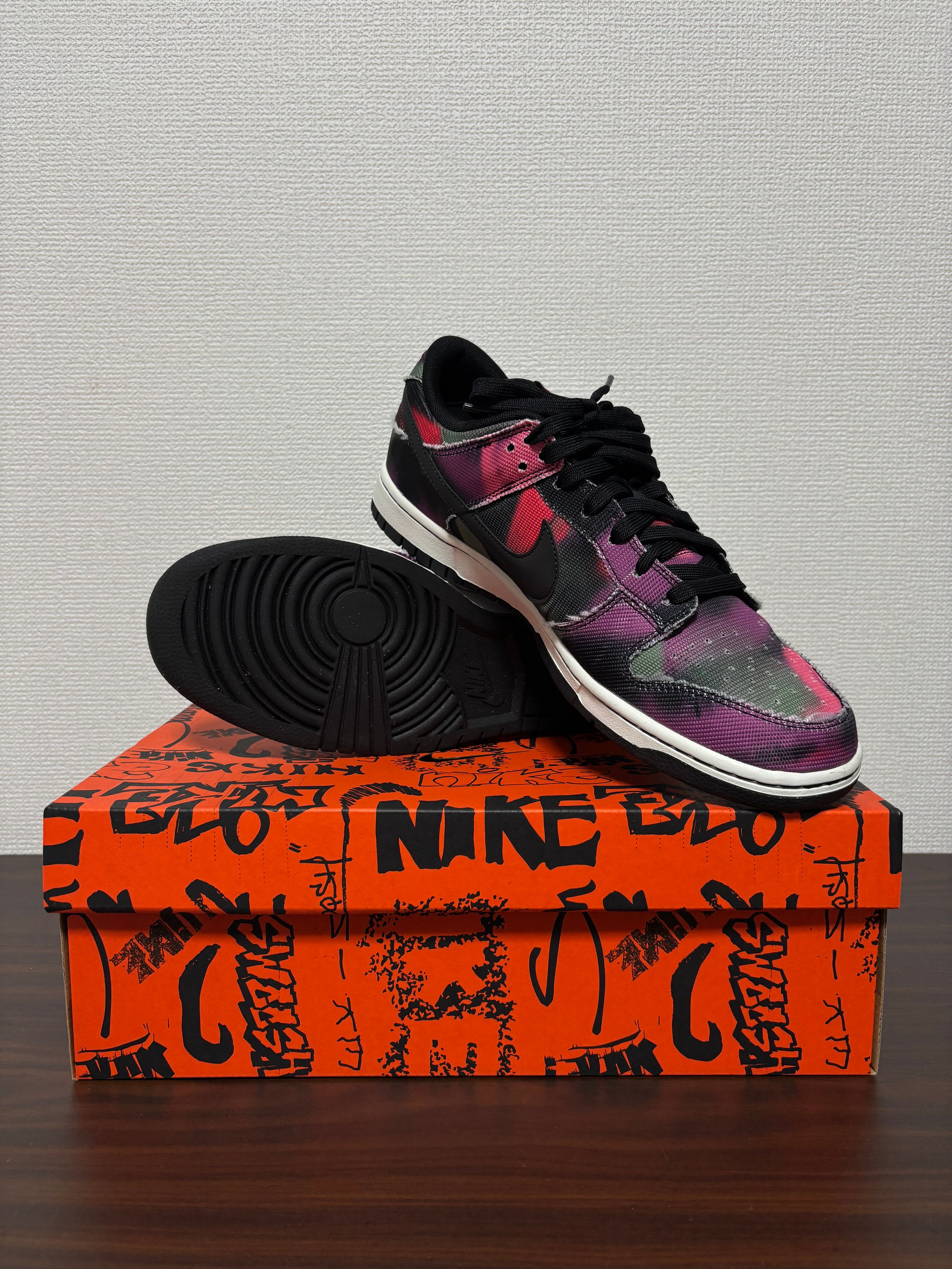 Nike Dunk Low Graffiti 