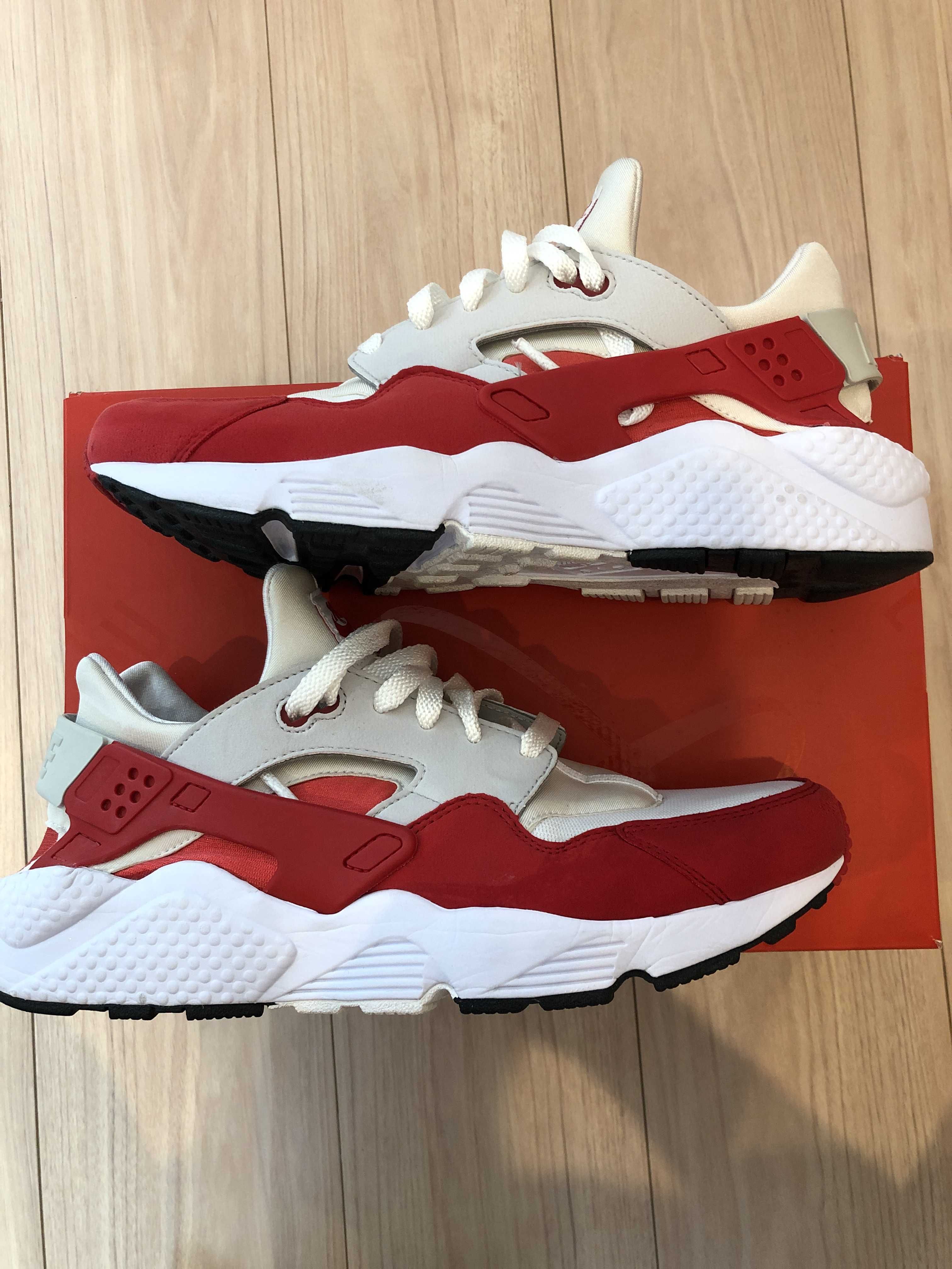 NIKE AIR HUARACHE RUN DNA CH.1