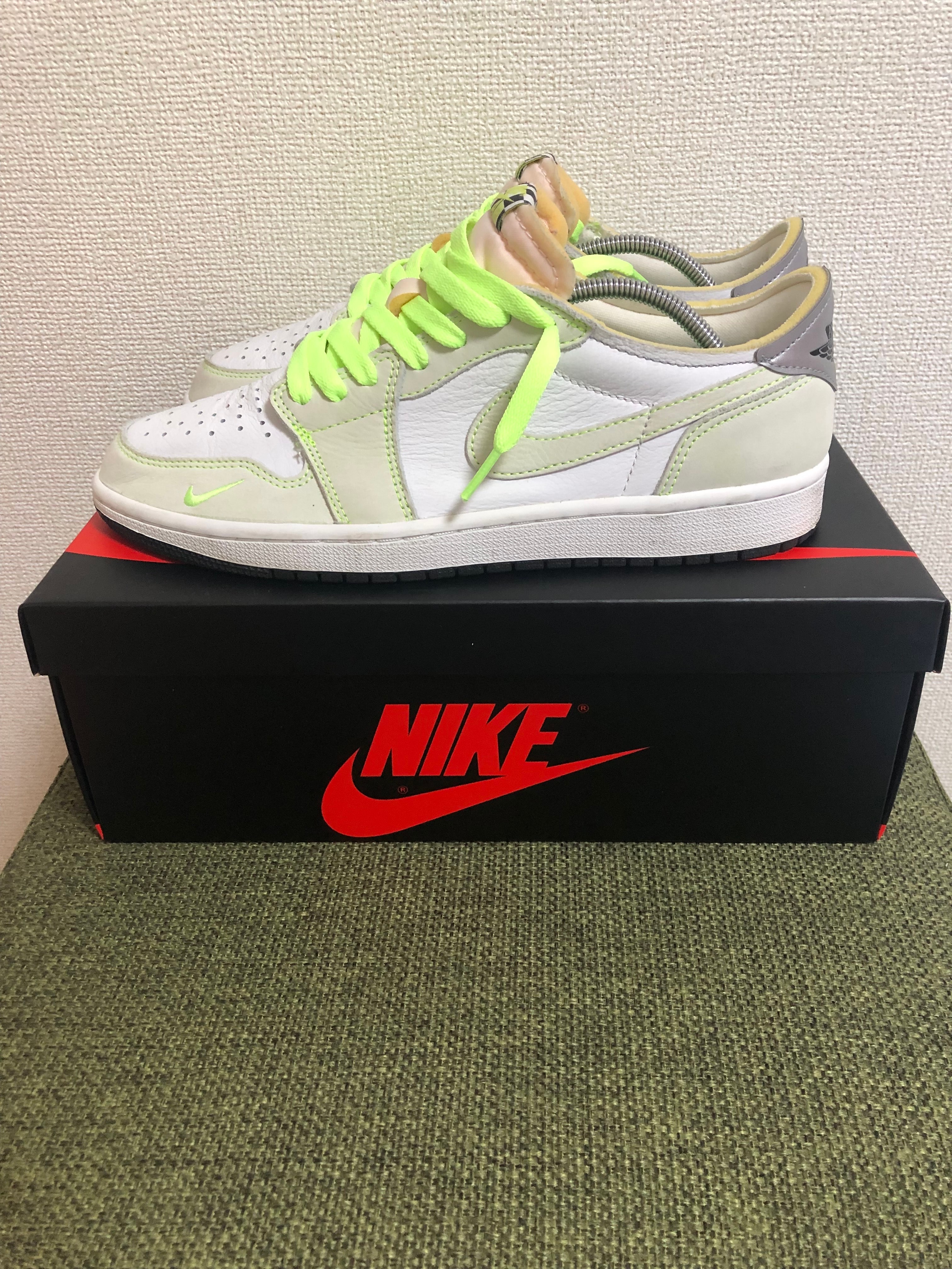 Nike Air Jordan 1 Low OG "Ghost Green" 