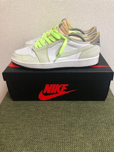 Nike Air Jordan 1 Low OG "Ghost Green"