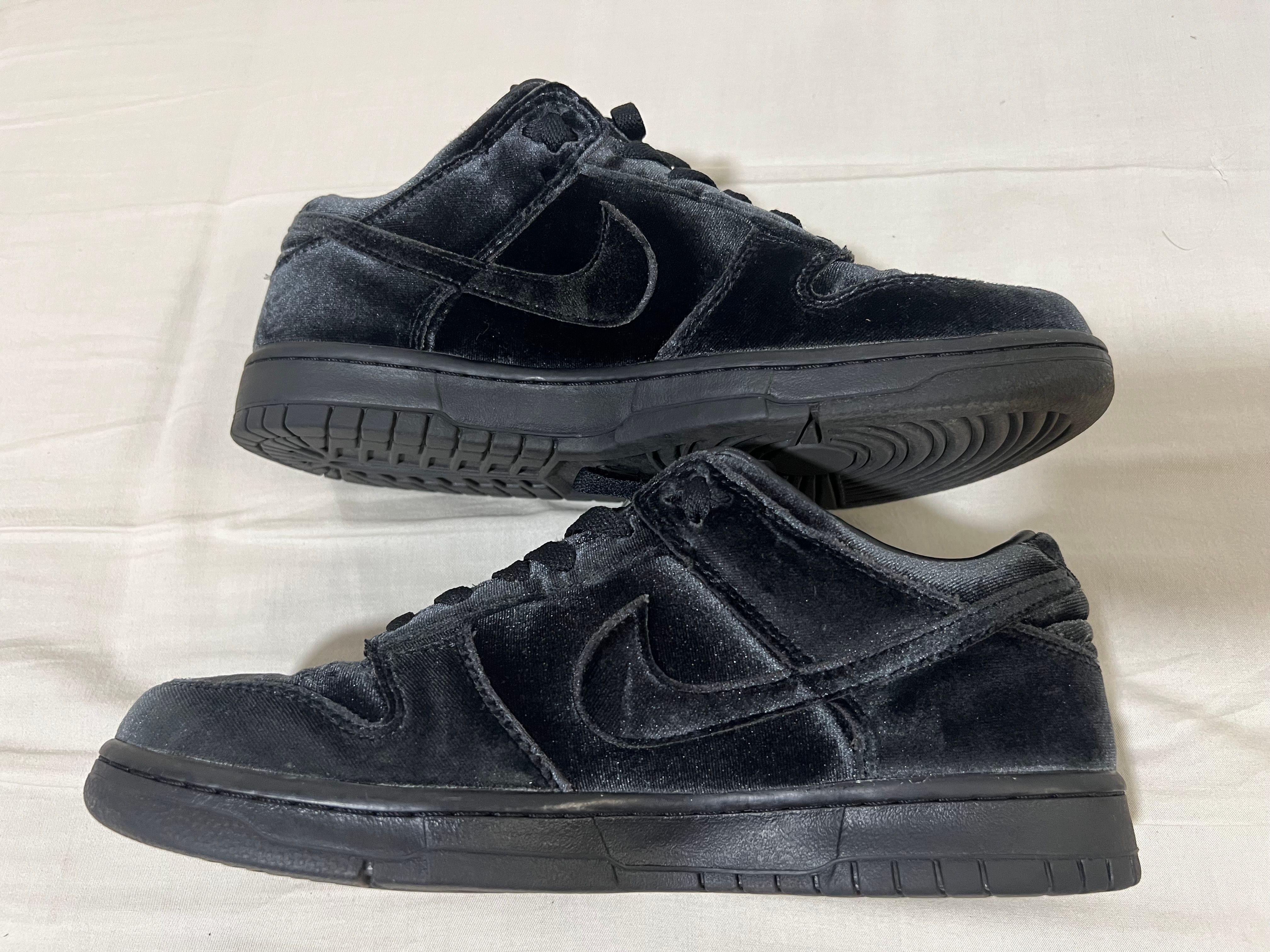 Dover Street Market × Nike Dunk Low "Triple Black"