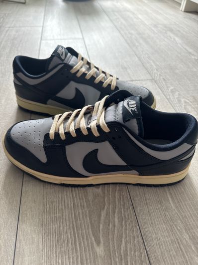 Nike Dunk Low "Championship Grey"