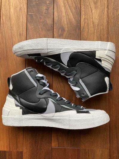 sacai × NIKE BLAZER MID "BLACK/WOLF GREY/WHITE"
