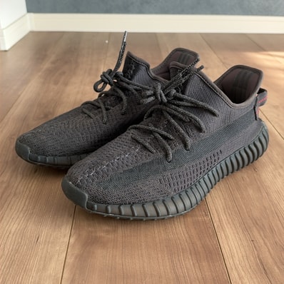 adidas YEEZY Boost 350 V2 "Black"