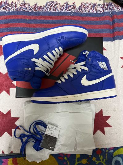 NIKE AIR JORDAN 1 RETRO HIGH "HYPER ROYAL"