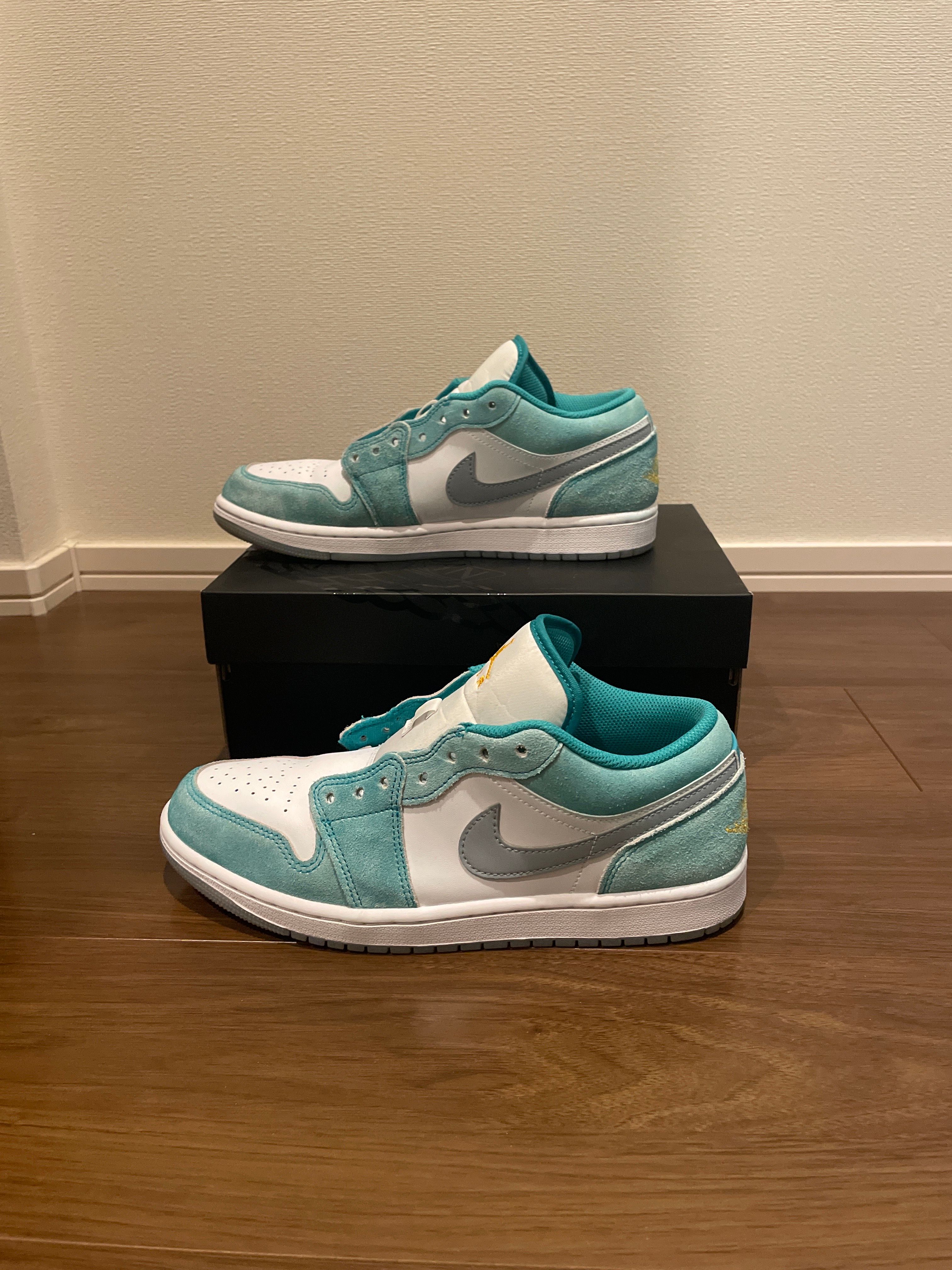 Nike Air Jordan 1 Low SE "New Emerald"